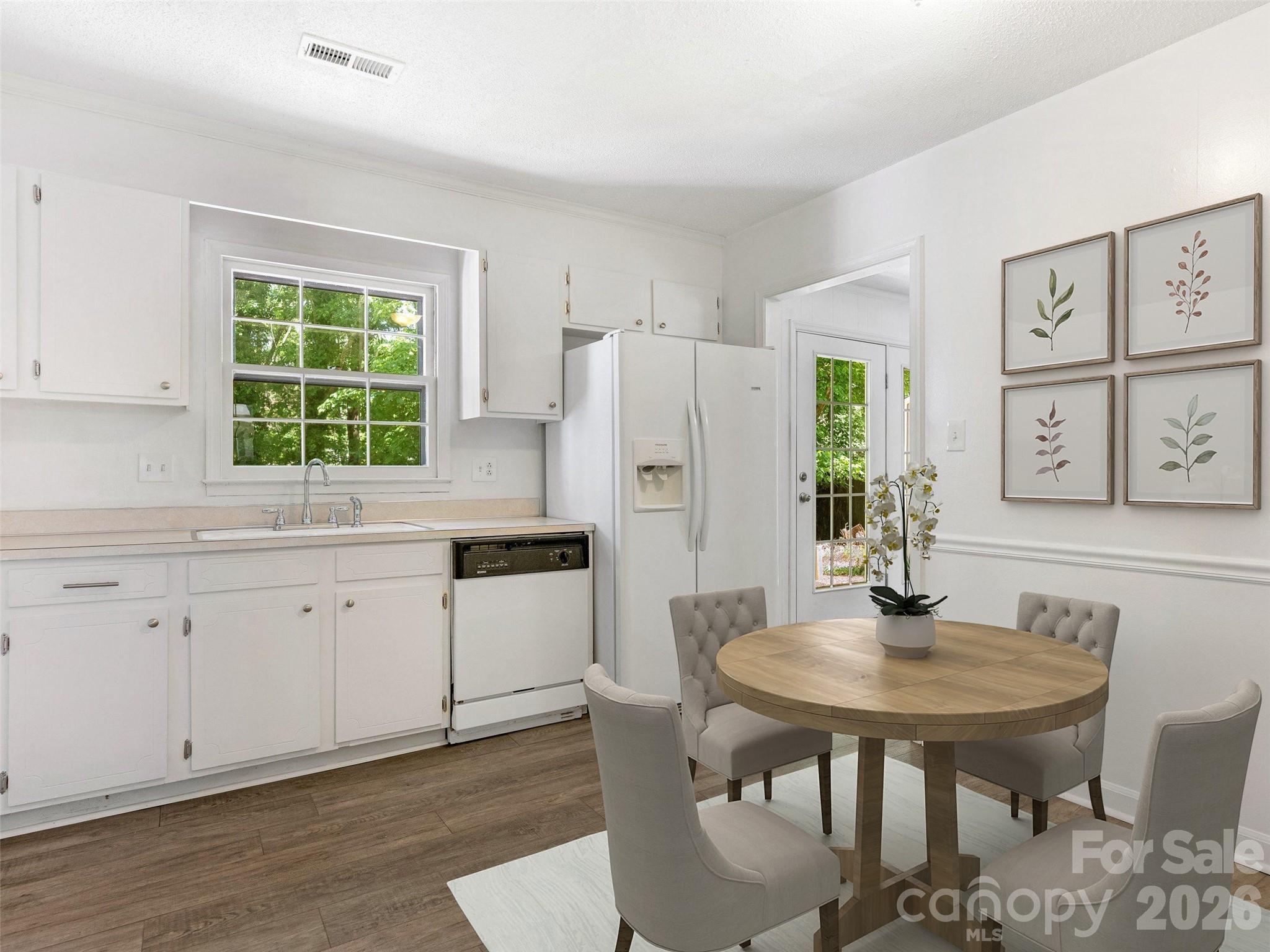 7811 Winterset Drive — Charlotte
