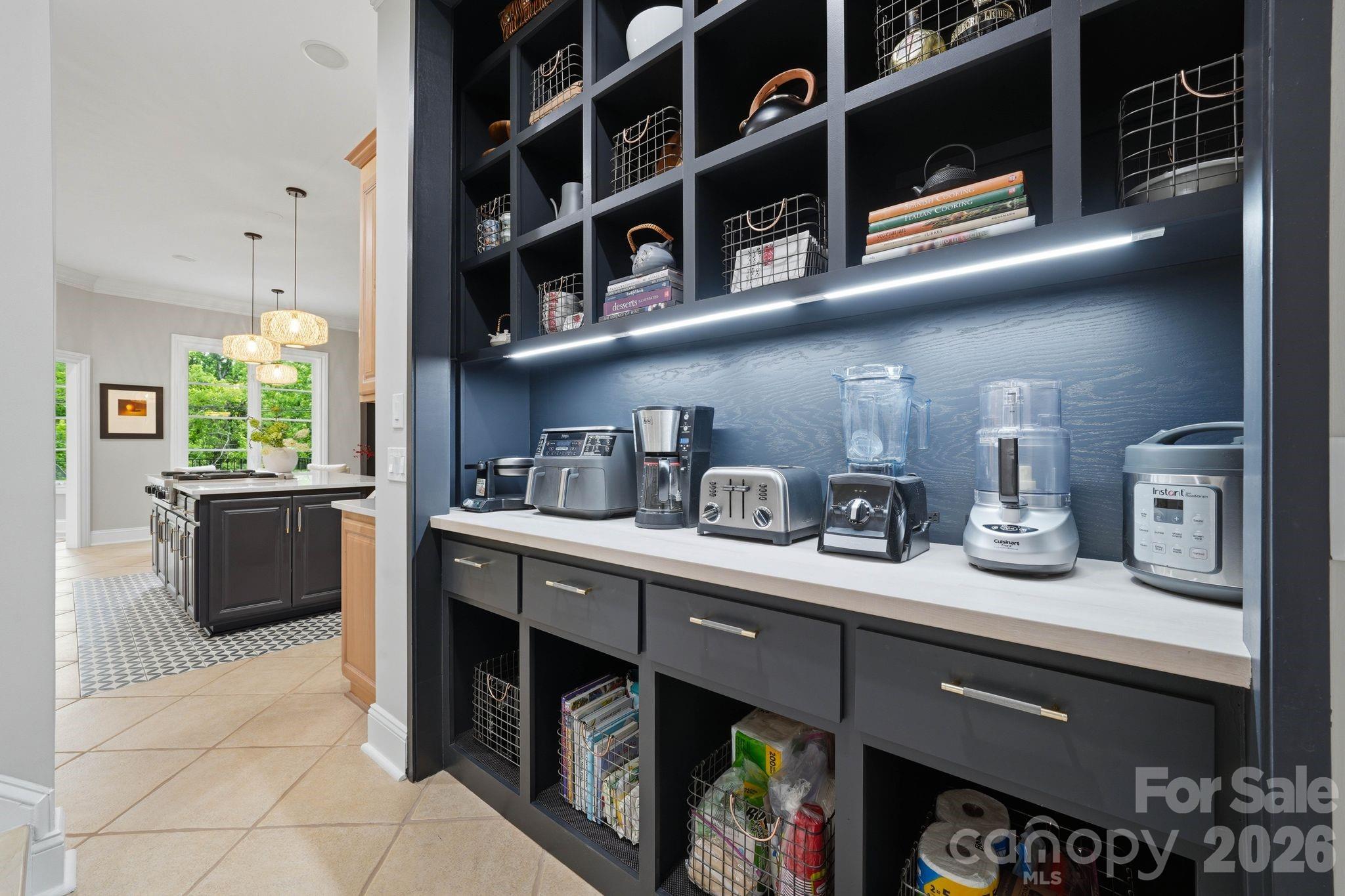1120 Chollywood Drive — Charlotte