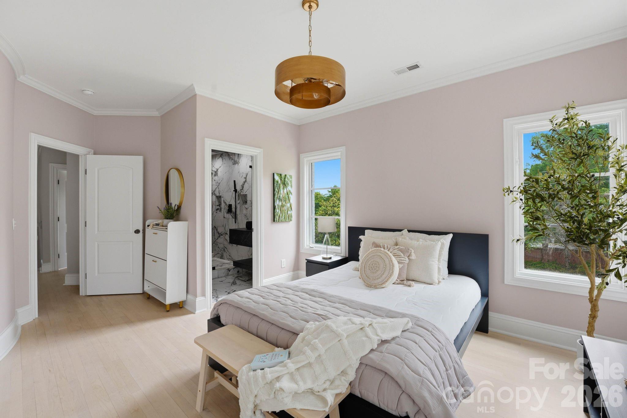 1120 Chollywood Drive — Charlotte