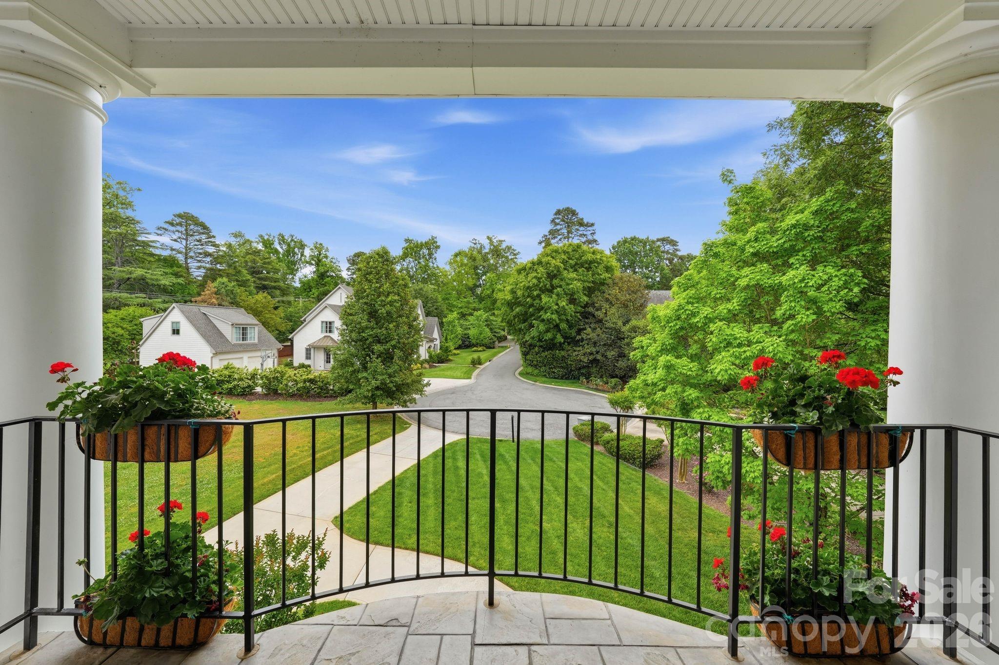 1120 Chollywood Drive — Charlotte