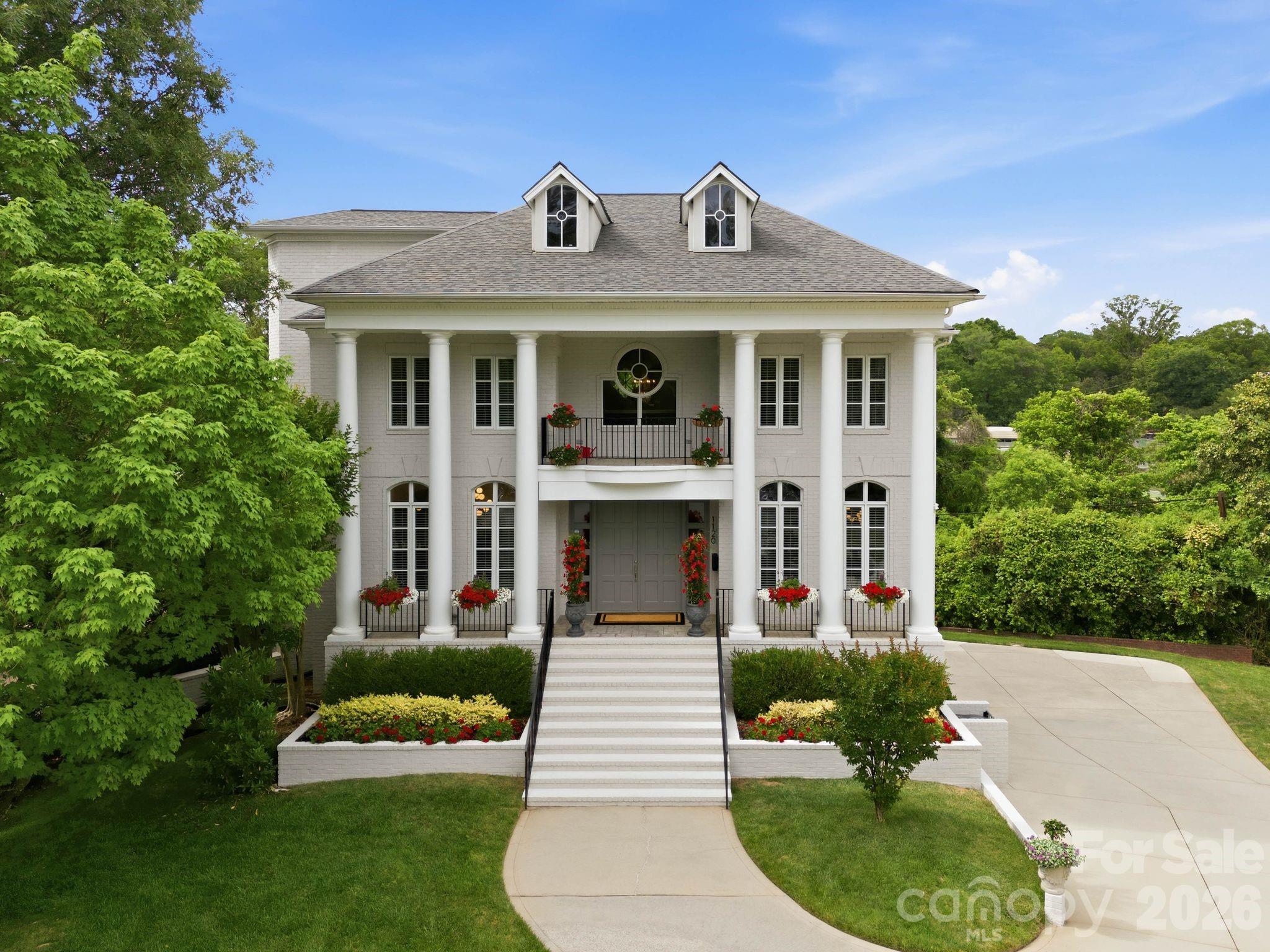1120 Chollywood Drive — Charlotte