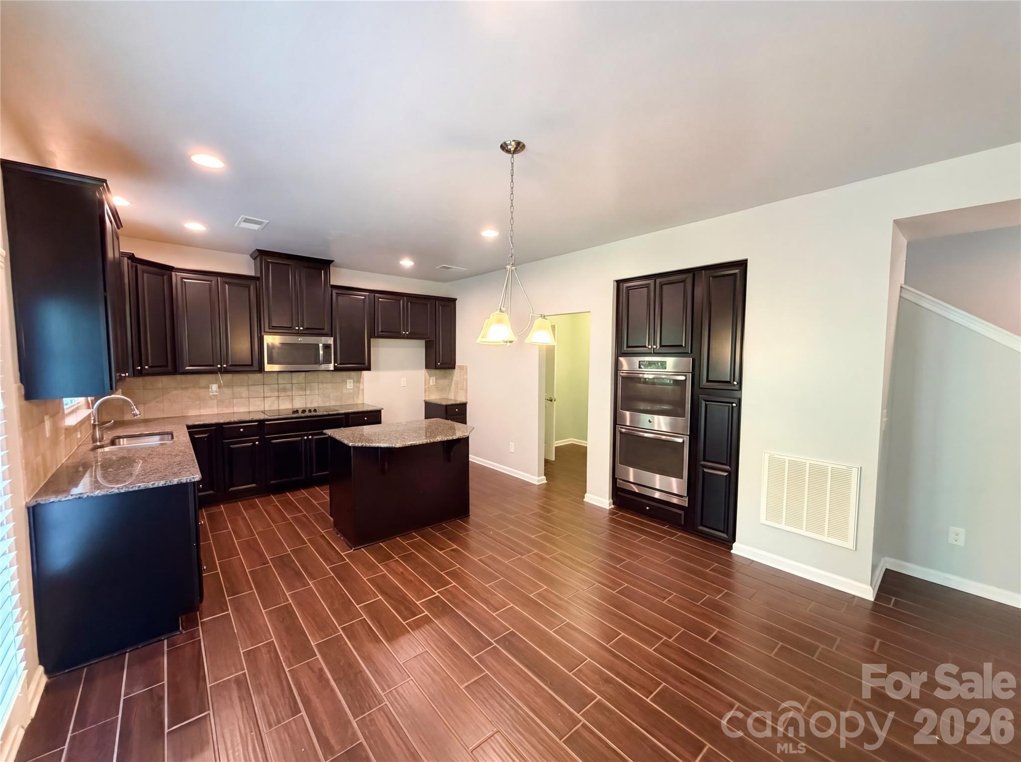 1303 Farm Branch Drive SW — Concord