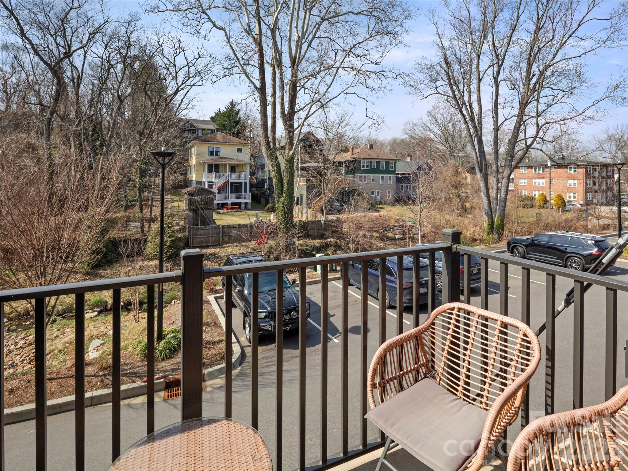 221 Broadway Street — Asheville