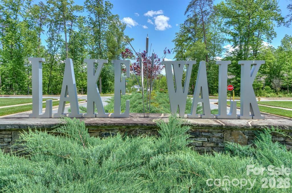 117 Tomahawk Drive — Mooresville