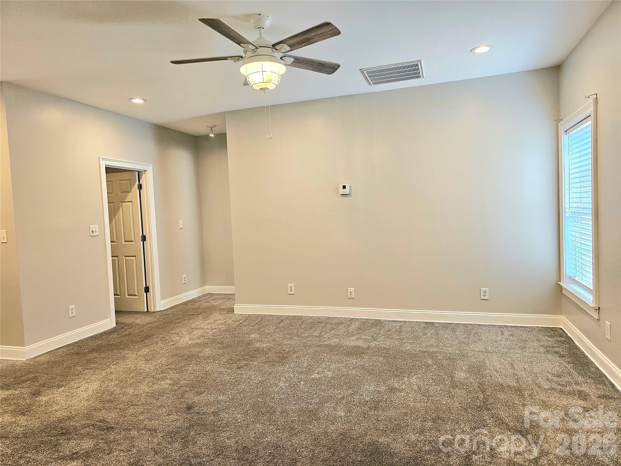 2843 Lakeshore Drive — Chester
