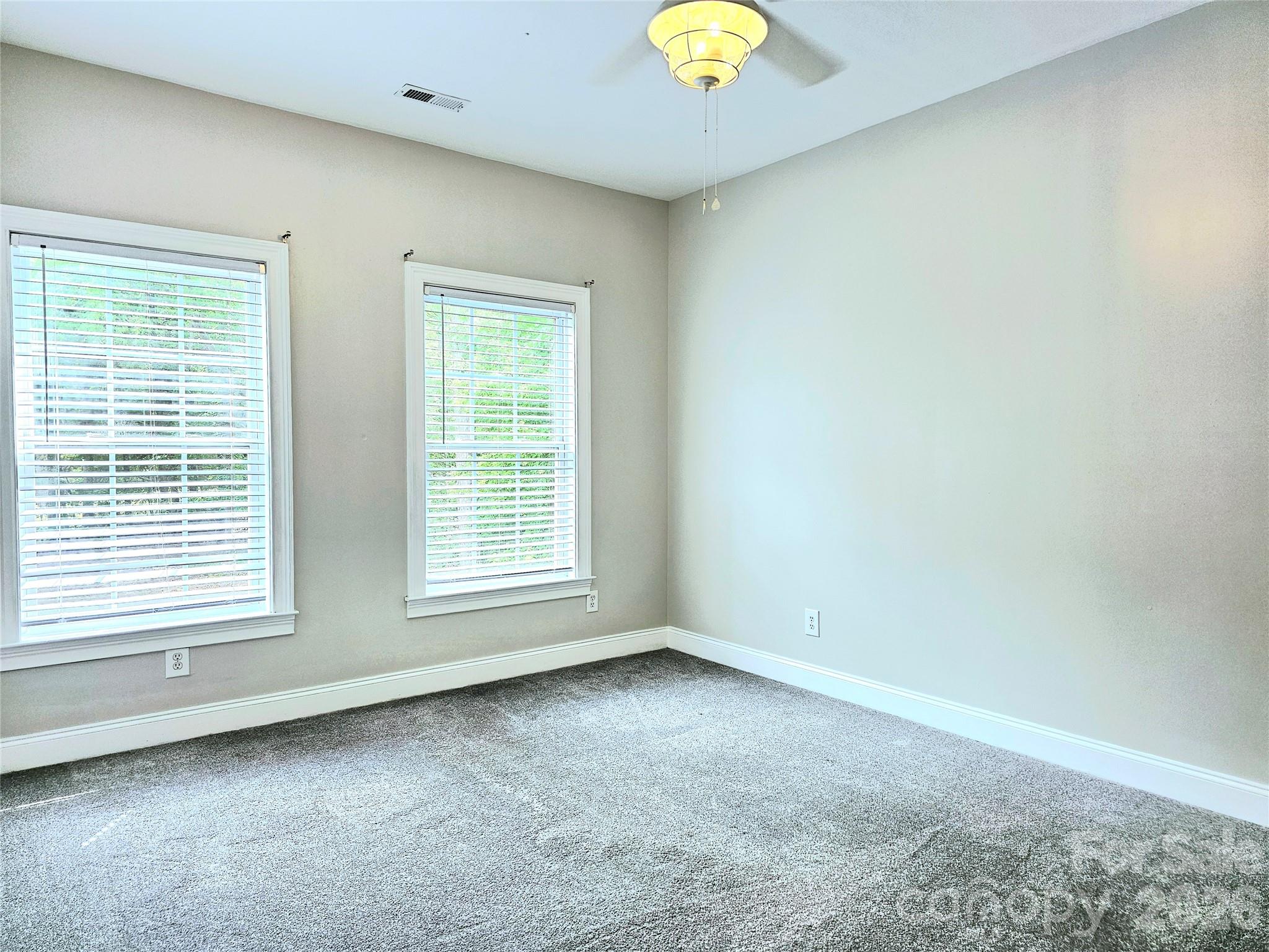 2843 Lakeshore Drive — Chester