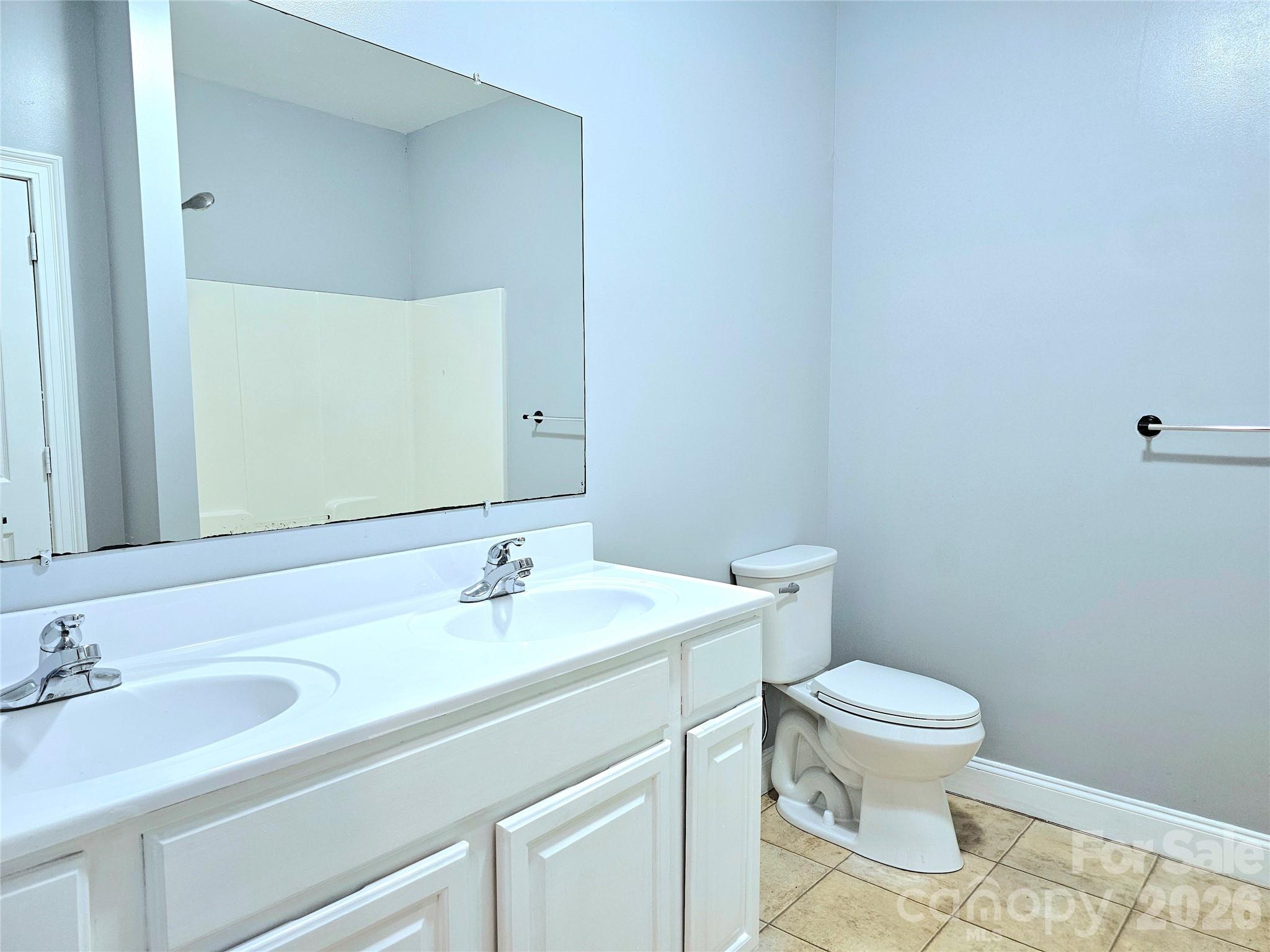 2843 Lakeshore Drive — Chester