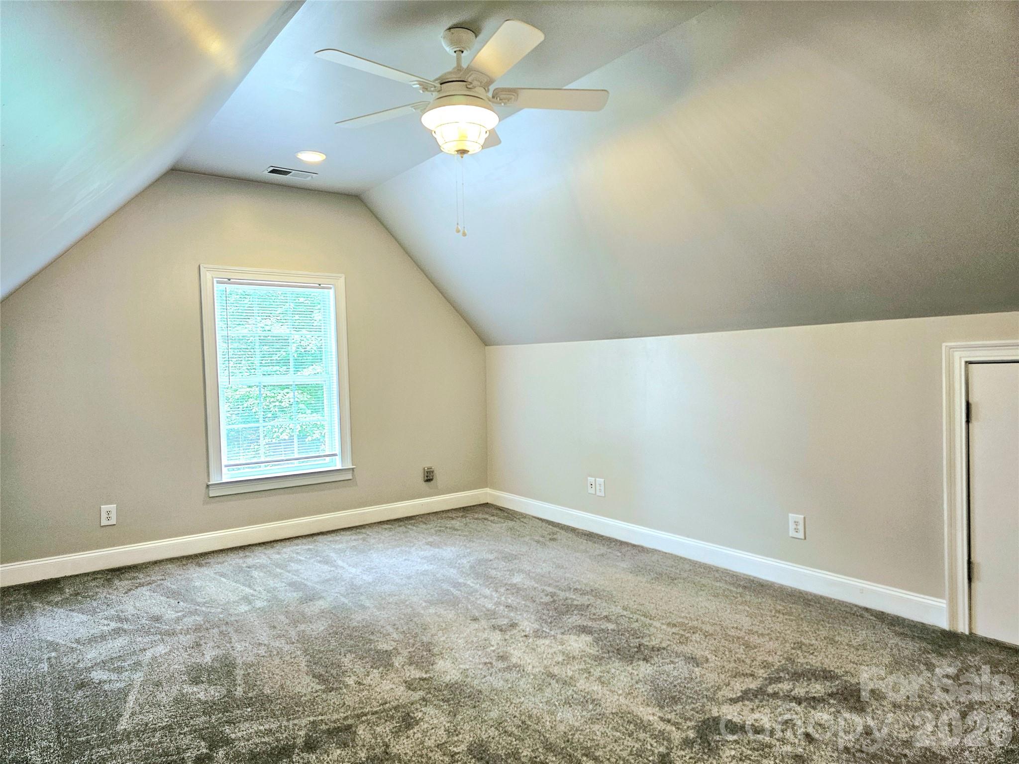 2843 Lakeshore Drive — Chester