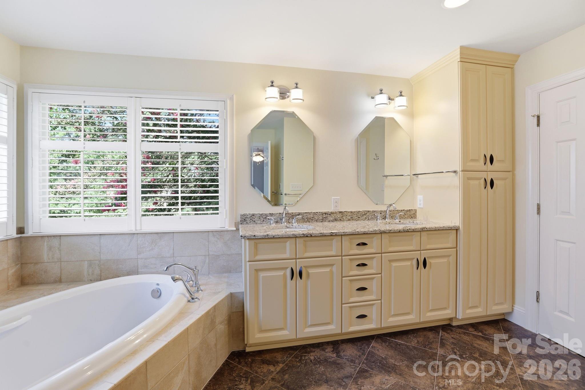 3325 Tilley Morris Road — Matthews