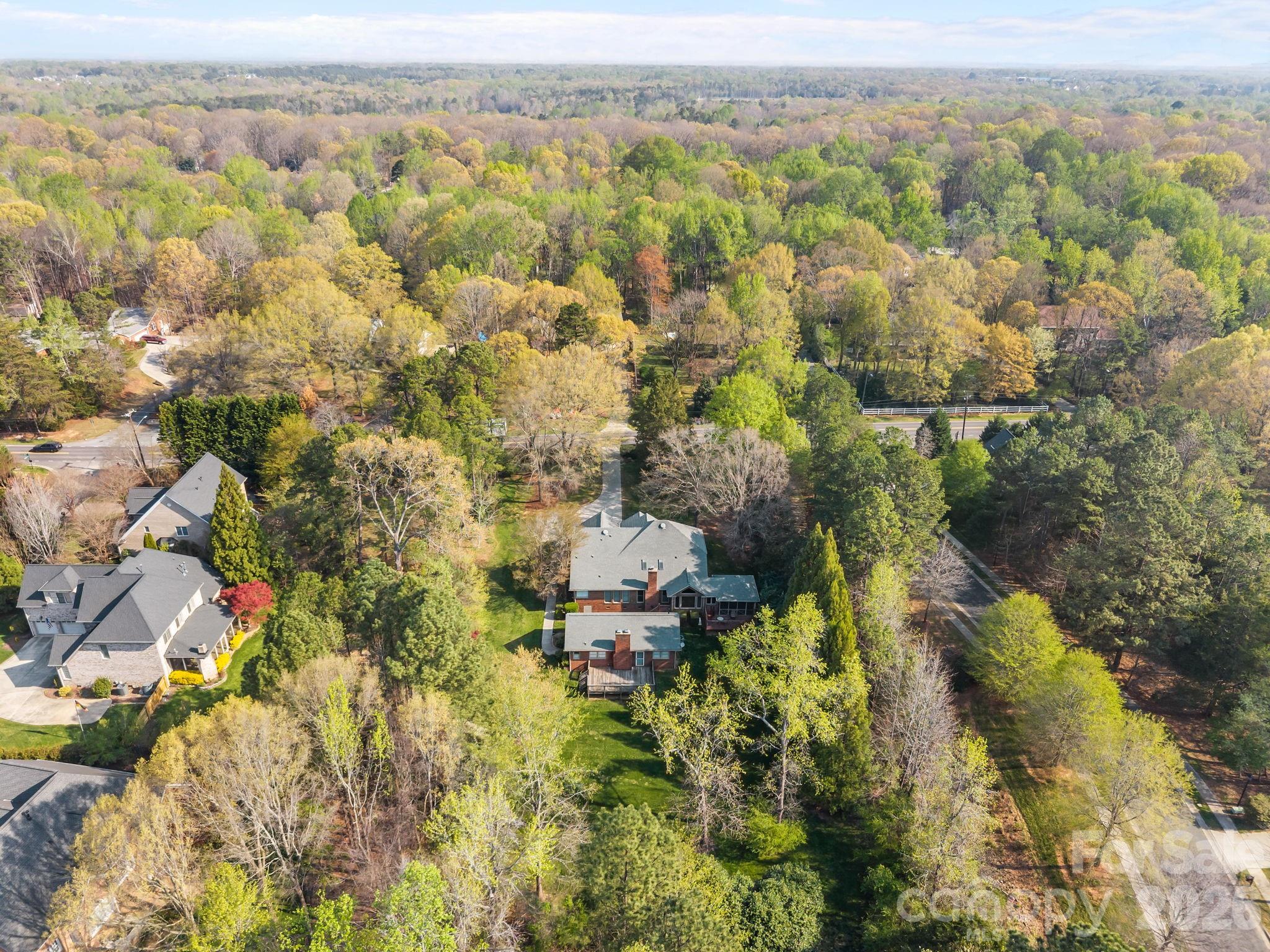 3325 Tilley Morris Road — Matthews