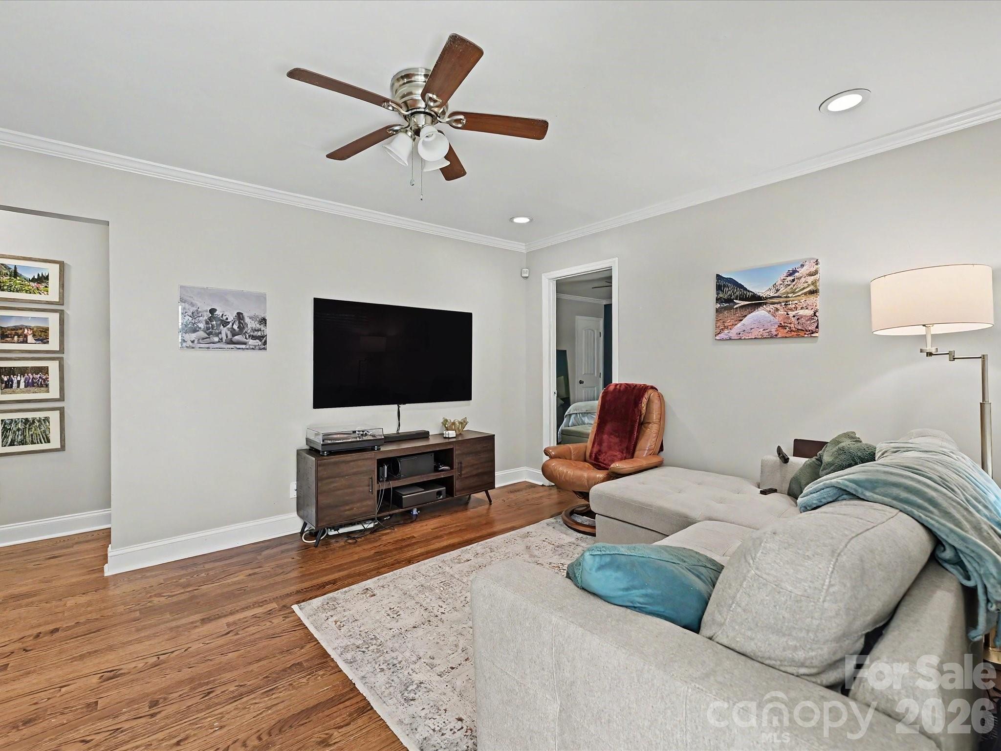 115 N Gardner Avenue — Charlotte