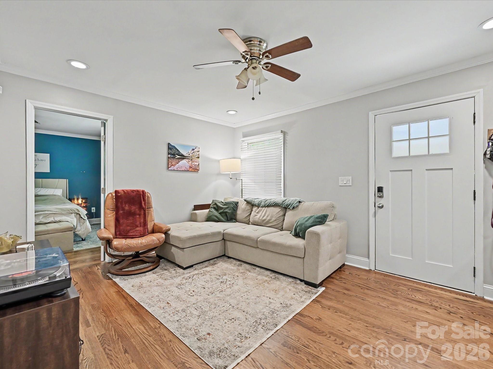 115 N Gardner Avenue — Charlotte
