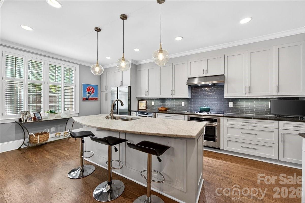 202 Perrin Place — Charlotte