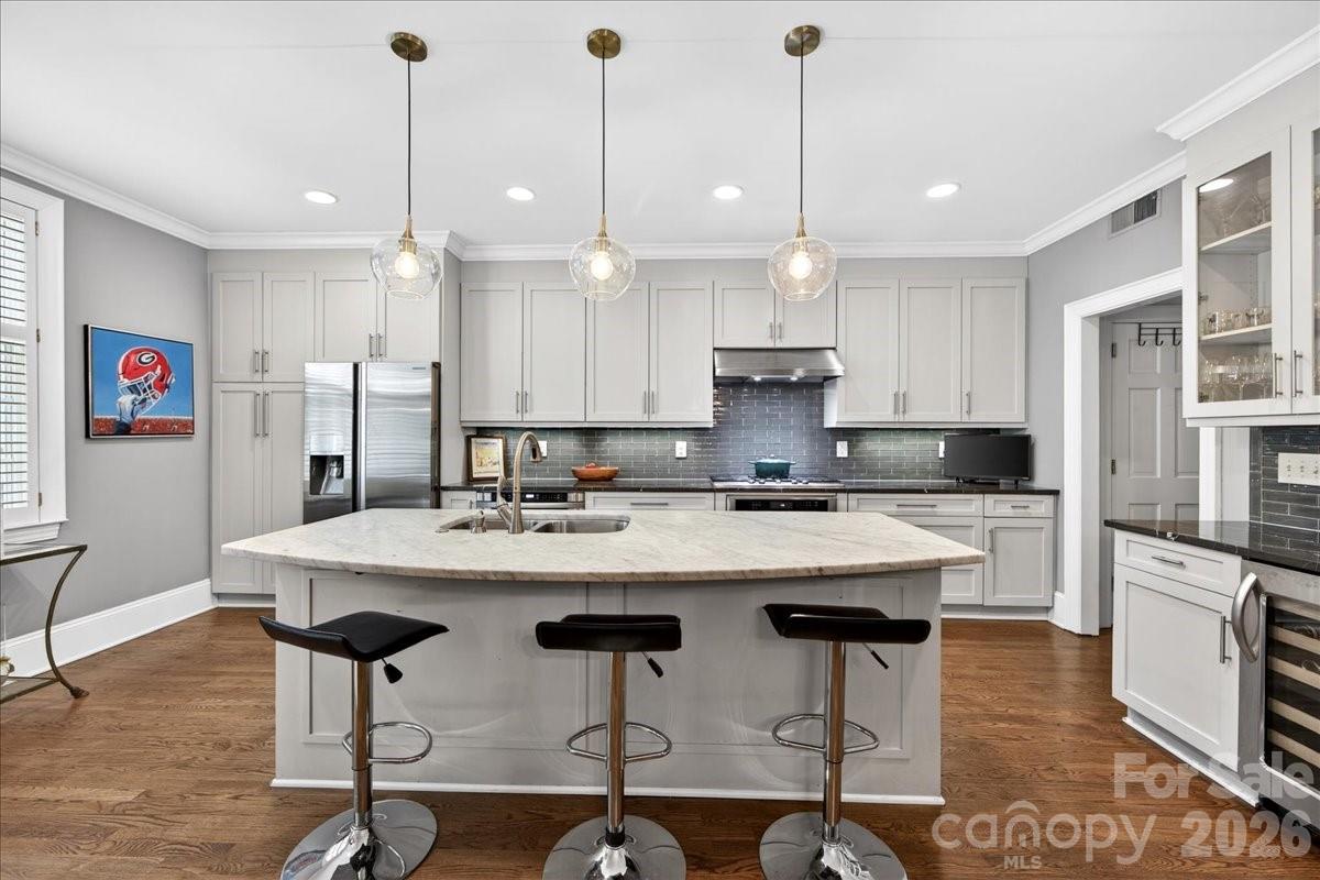 202 Perrin Place — Charlotte