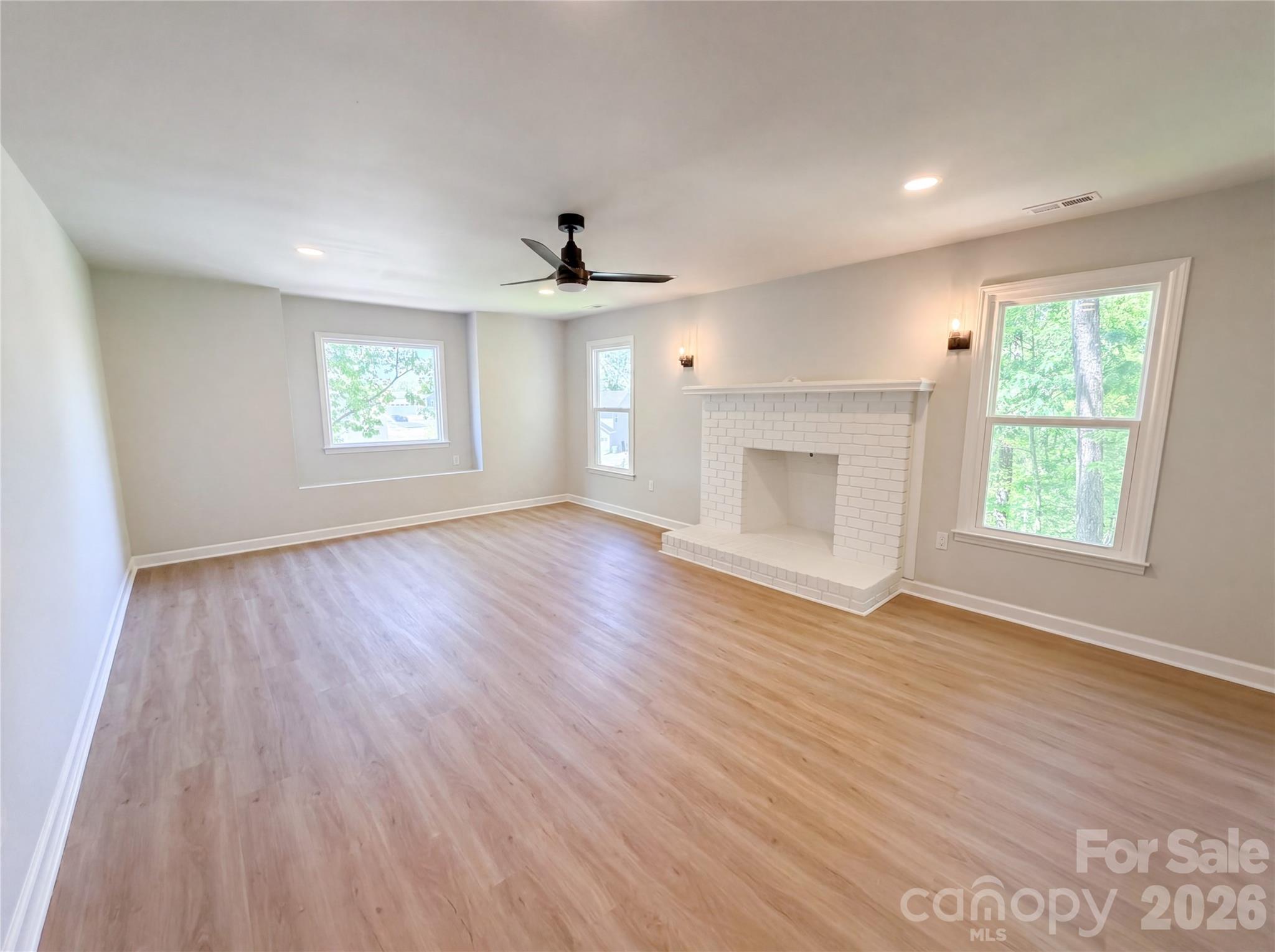 6095 Coral View Drive — Harrisburg