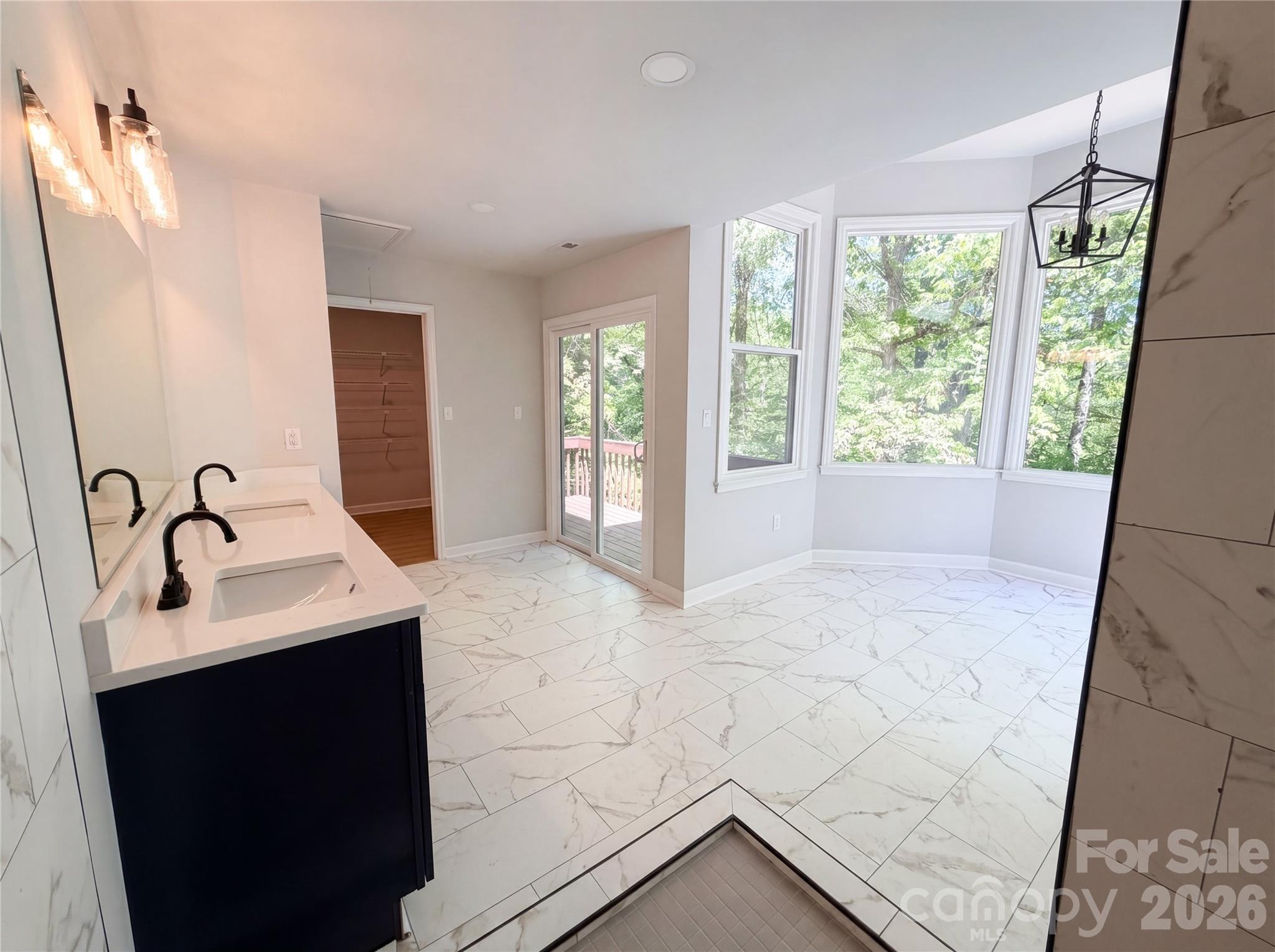6095 Coral View Drive — Harrisburg