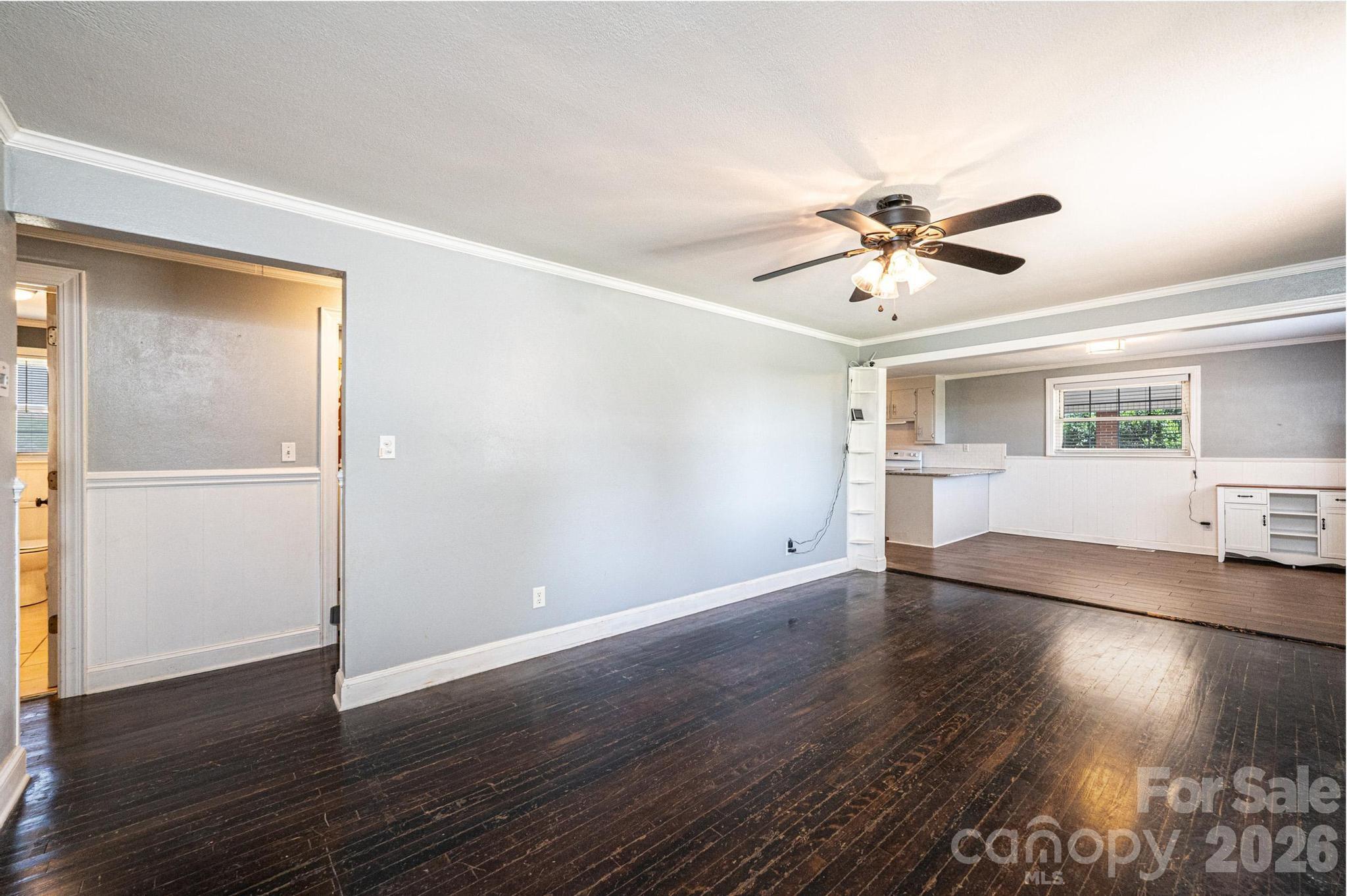 2984 Lutz Boulevard — Newton