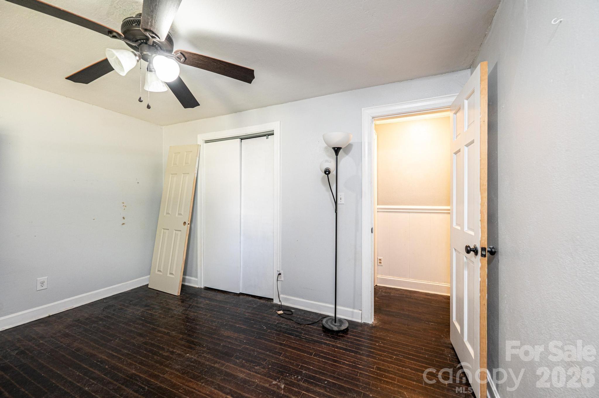 2984 Lutz Boulevard — Newton