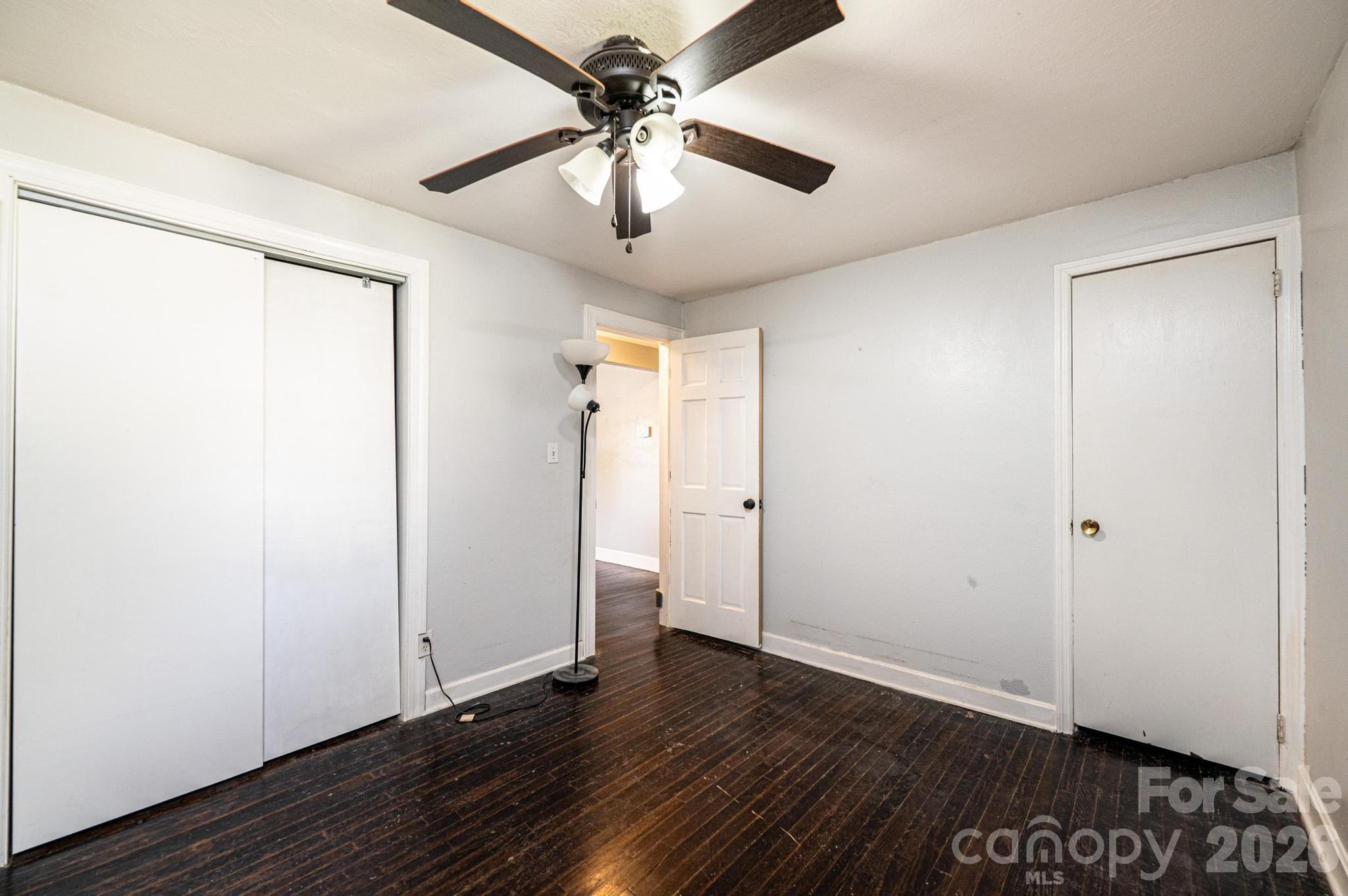 2984 Lutz Boulevard — Newton