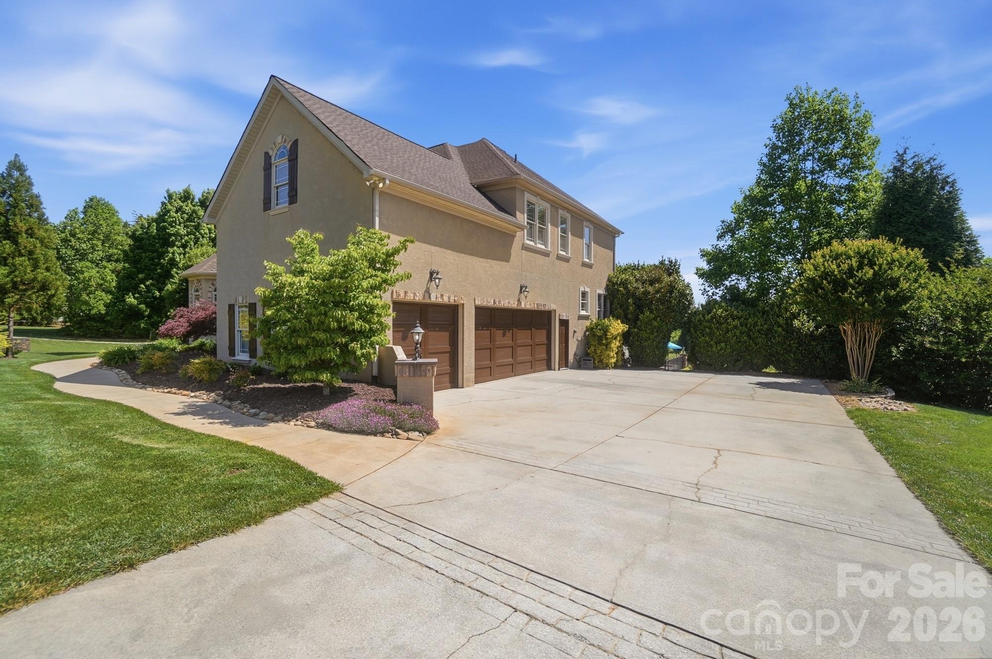 159 Riverchase Lane — Mooresville