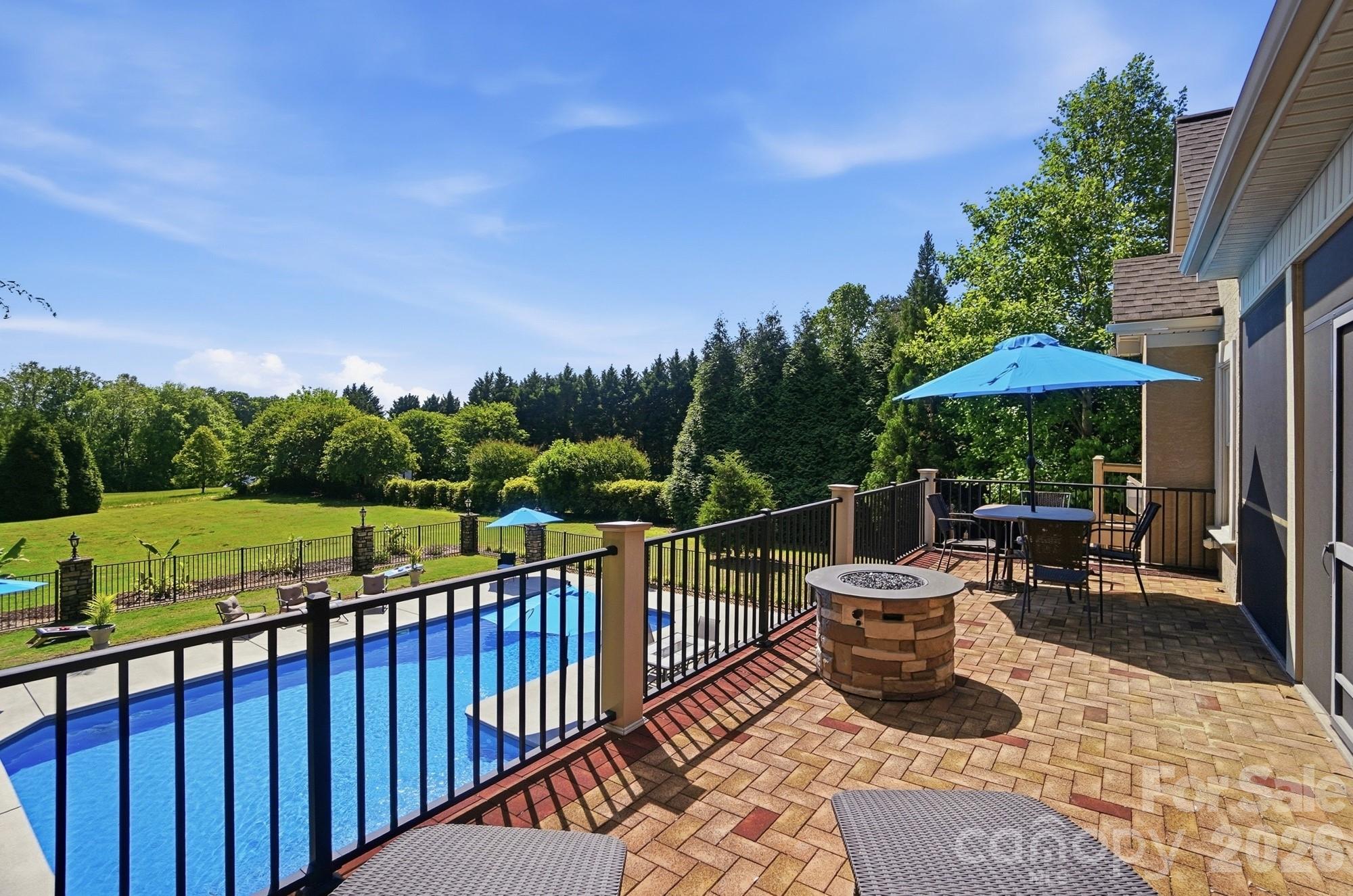 159 Riverchase Lane — Mooresville