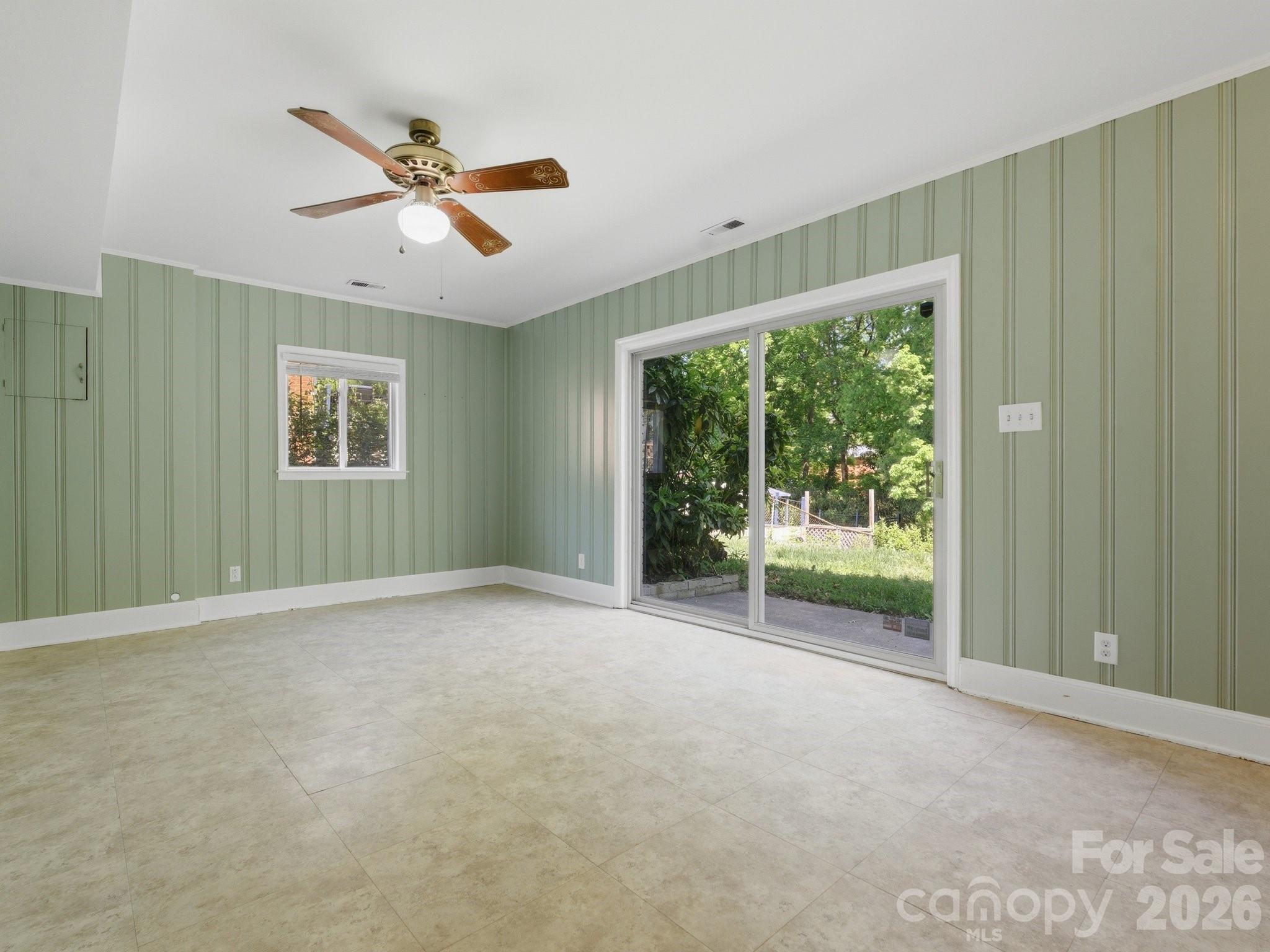7401 Woodstream Drive — Charlotte