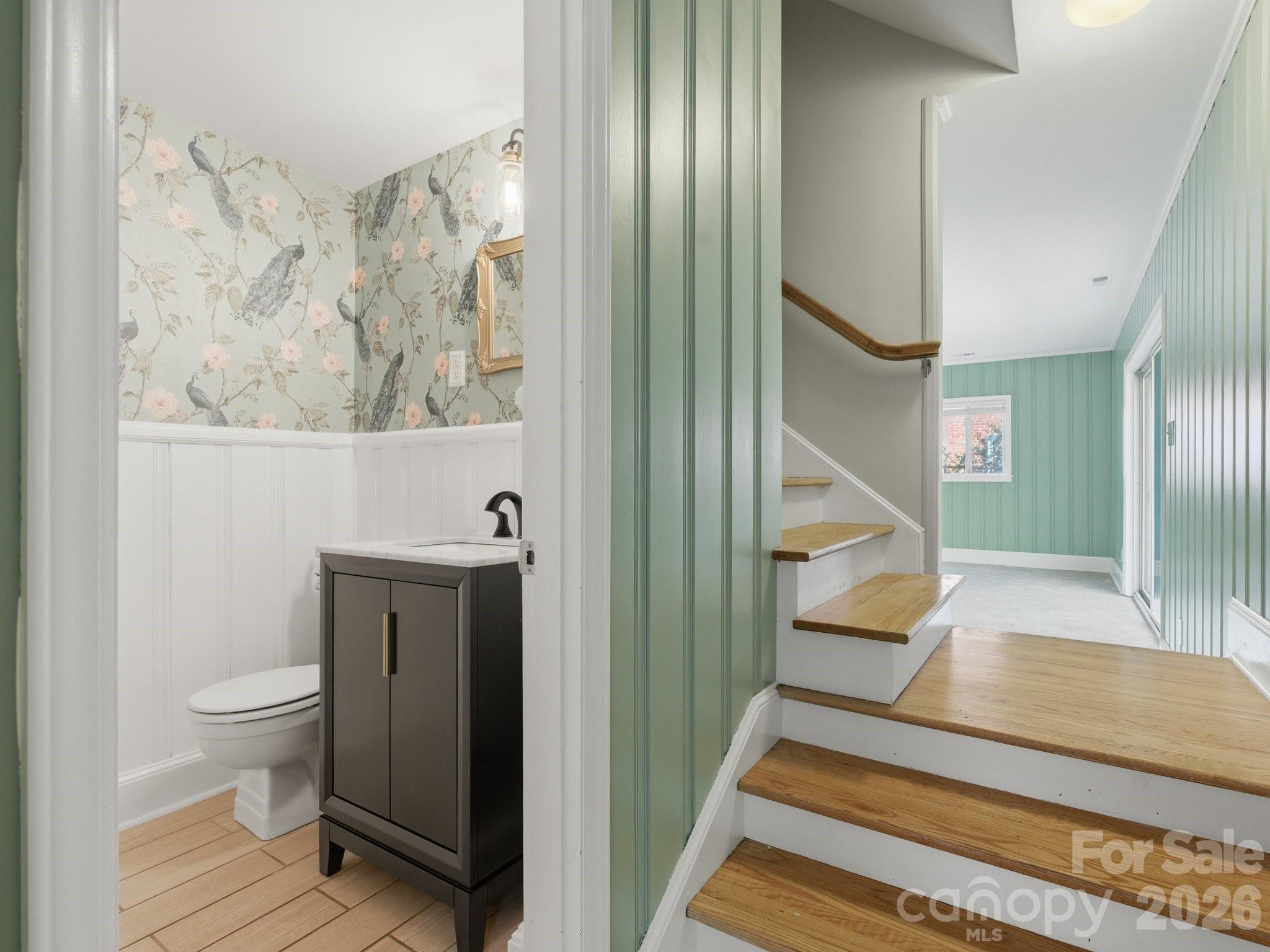 7401 Woodstream Drive — Charlotte