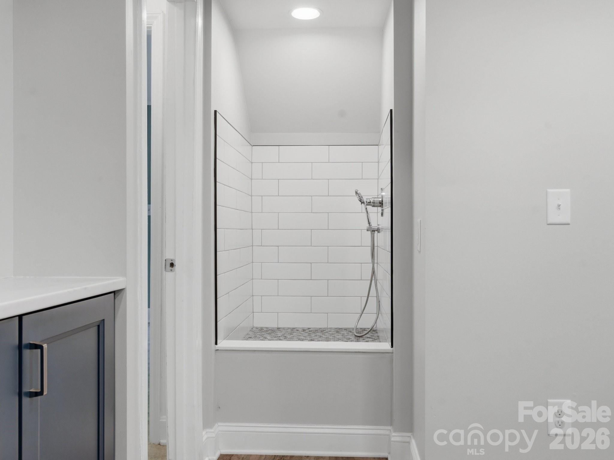 7401 Woodstream Drive — Charlotte