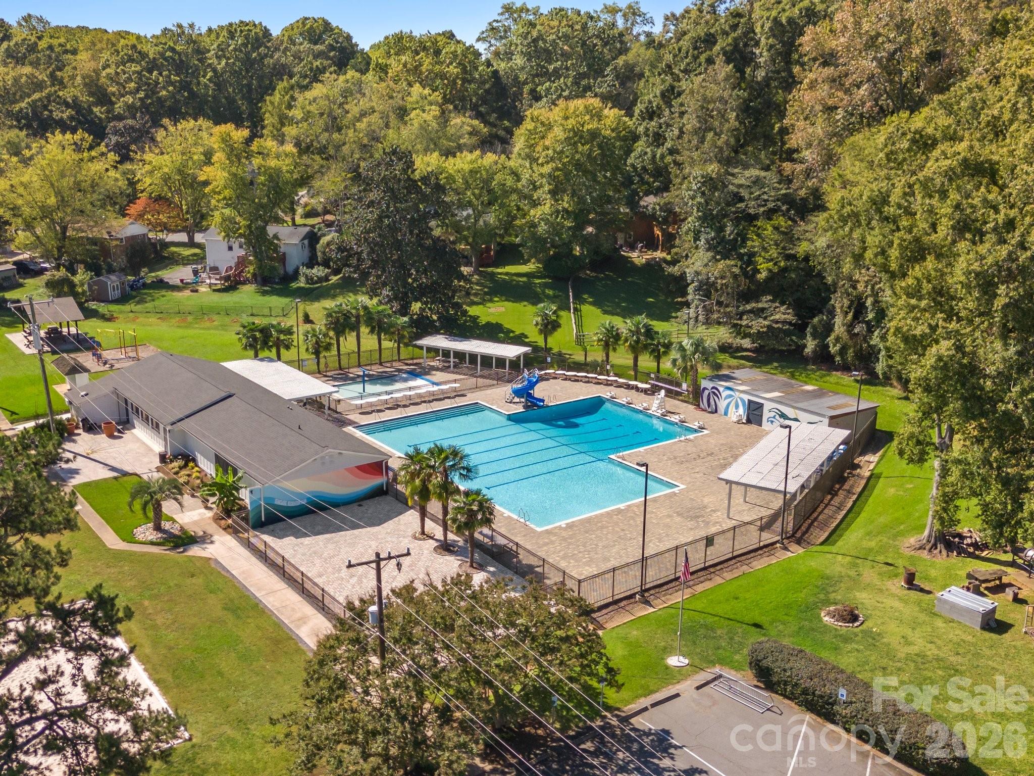 7401 Woodstream Drive — Charlotte