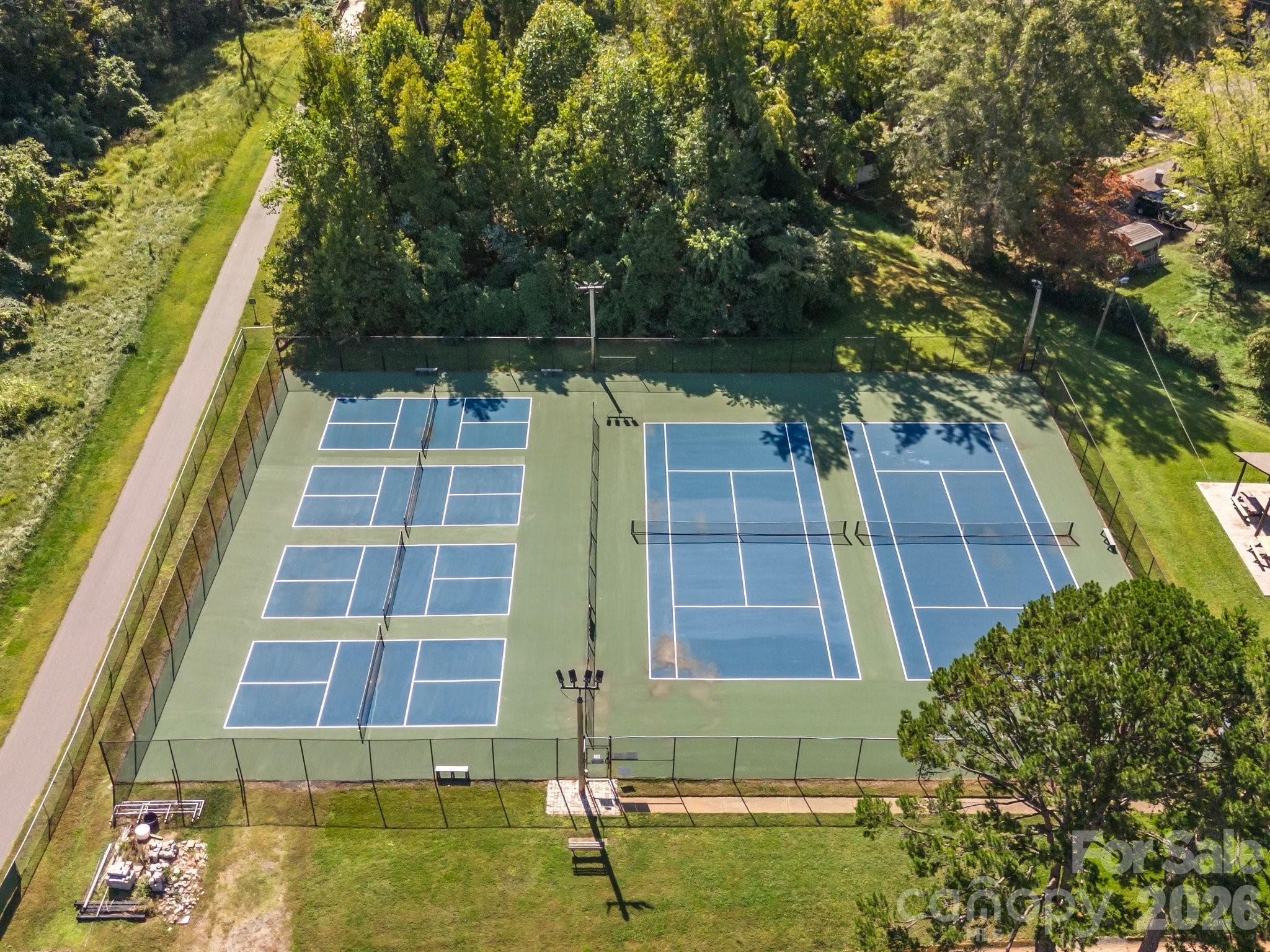 7401 Woodstream Drive — Charlotte