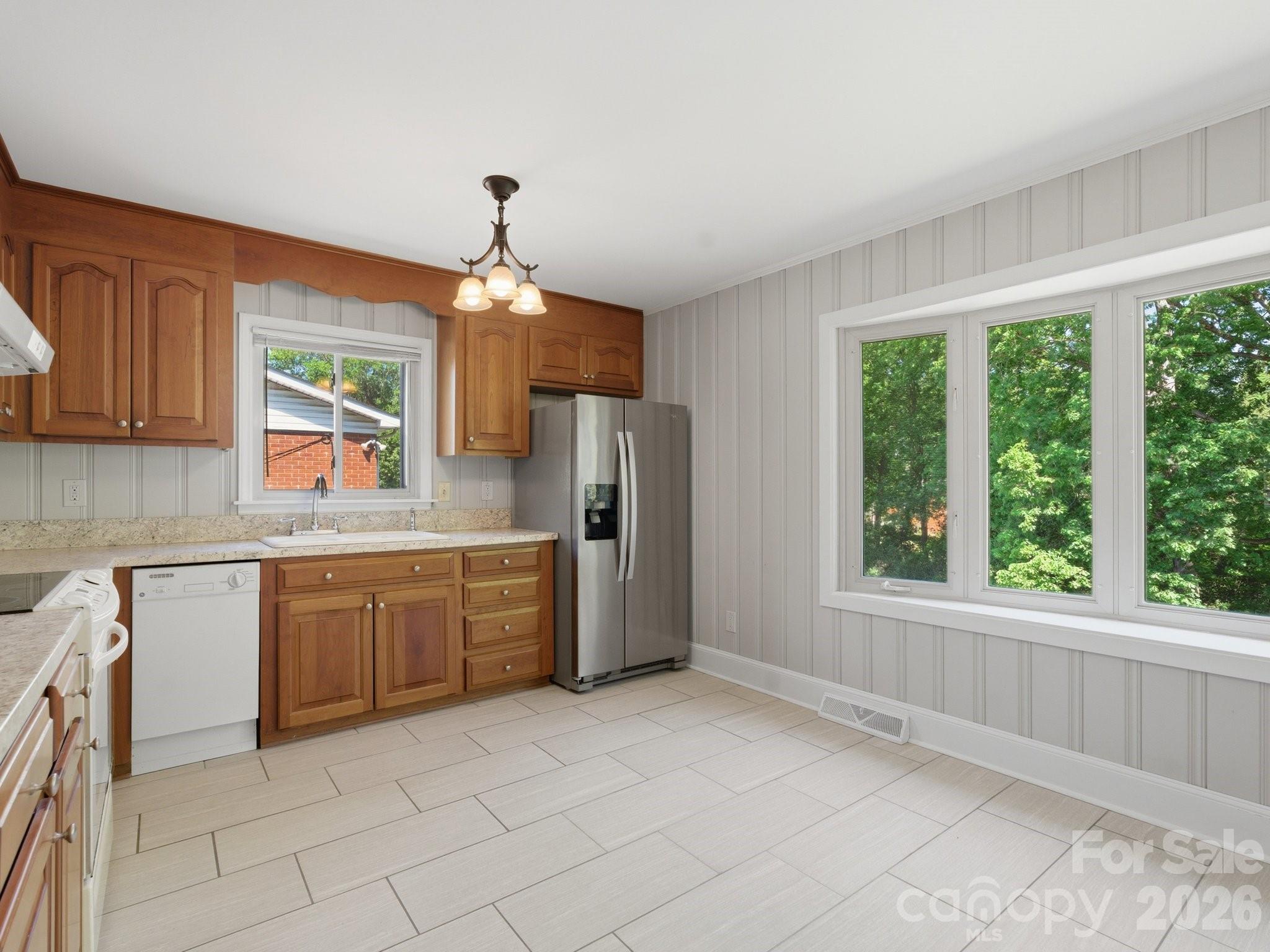 7401 Woodstream Drive — Charlotte