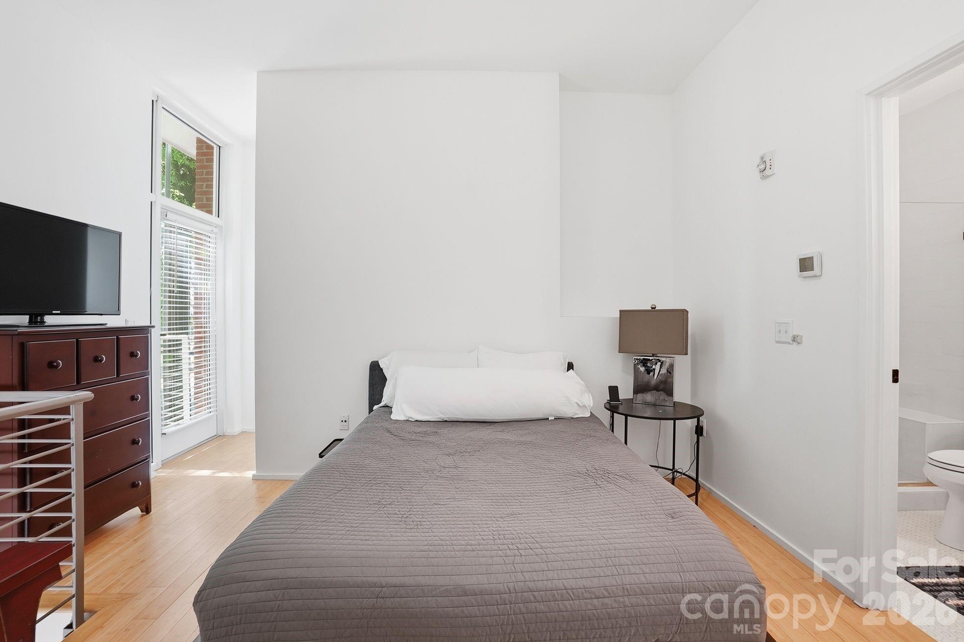 2088 Euclid Avenue — Charlotte