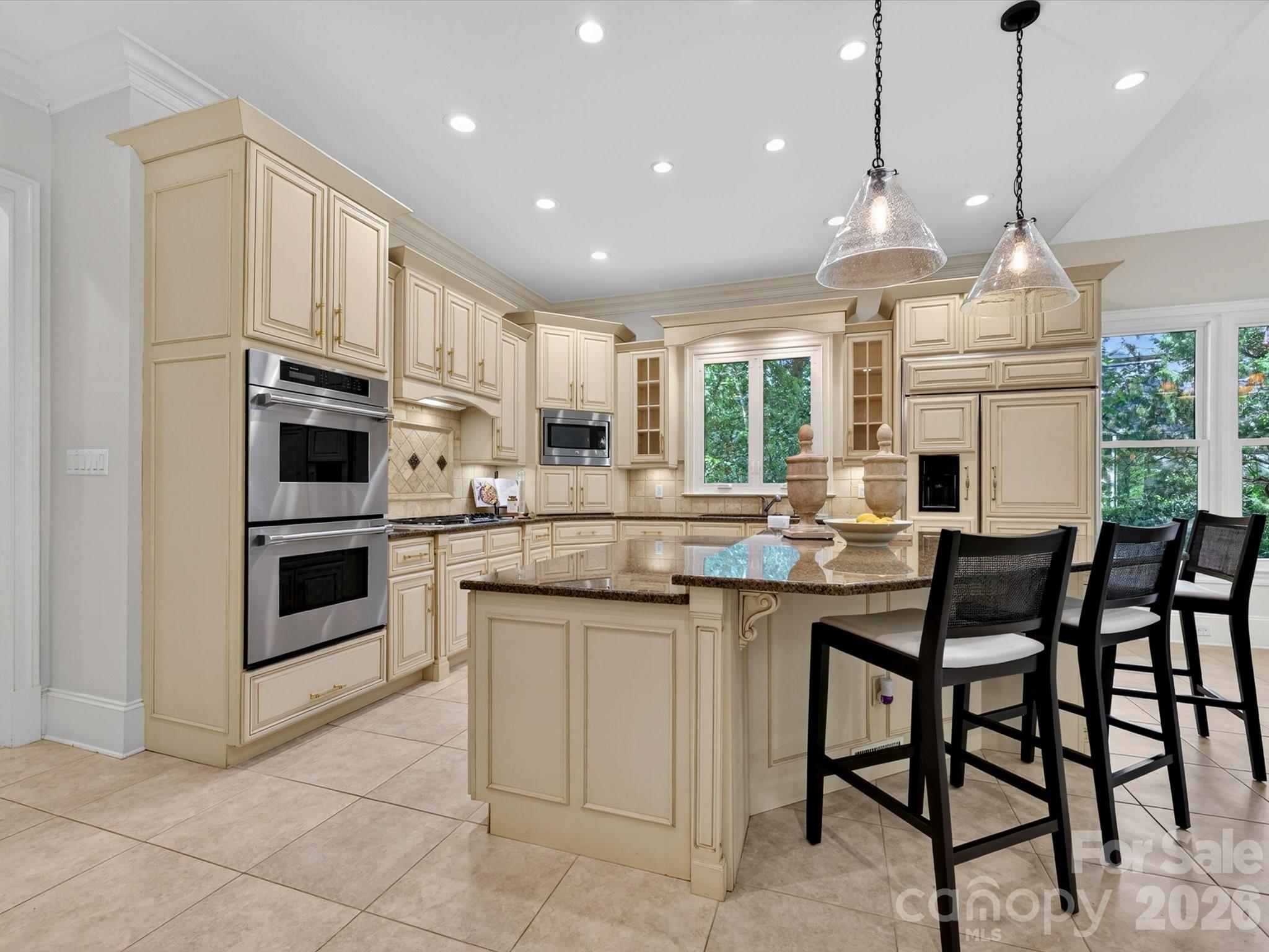 7510 Seton House Lane — Charlotte