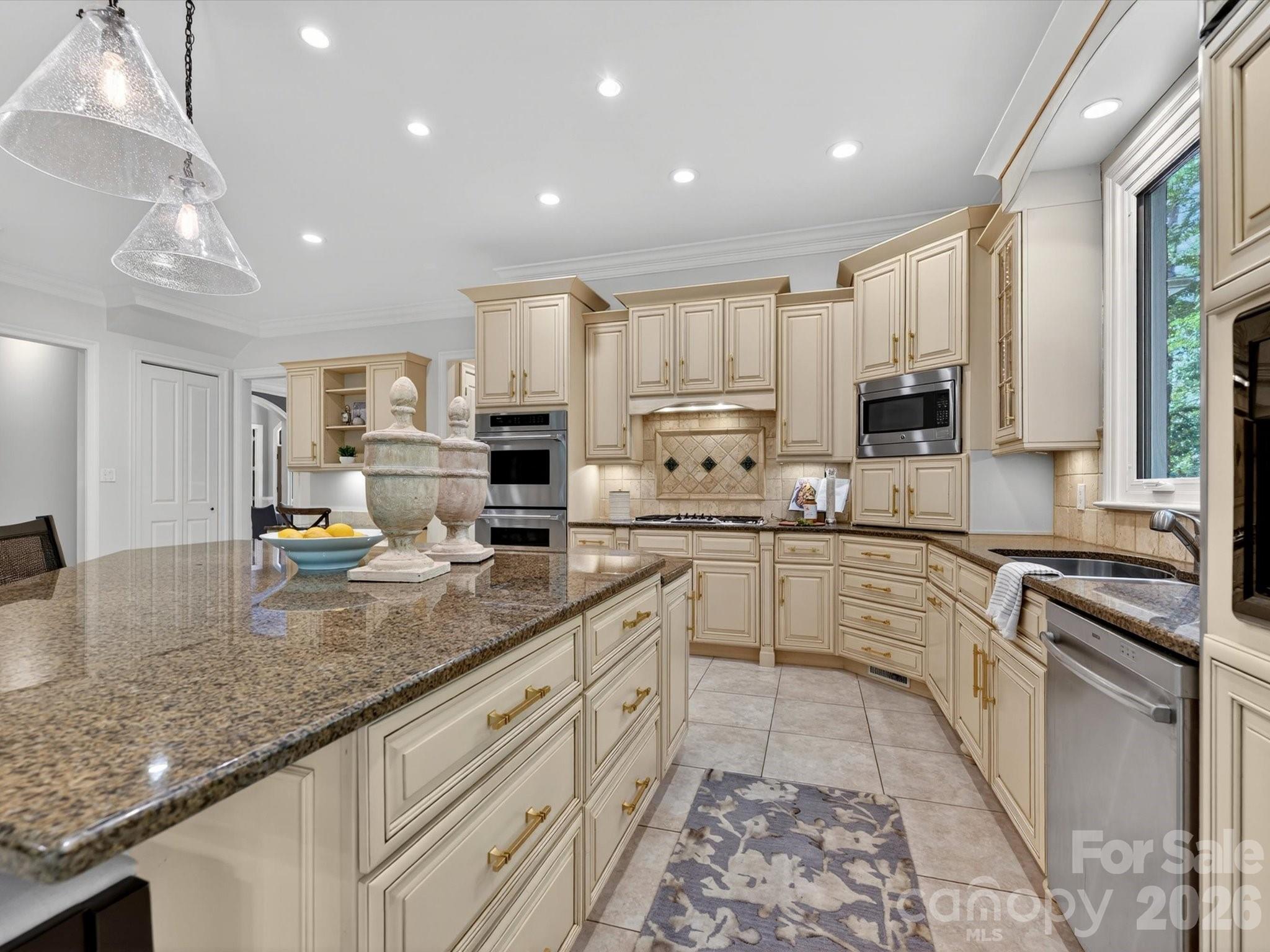 7510 Seton House Lane — Charlotte