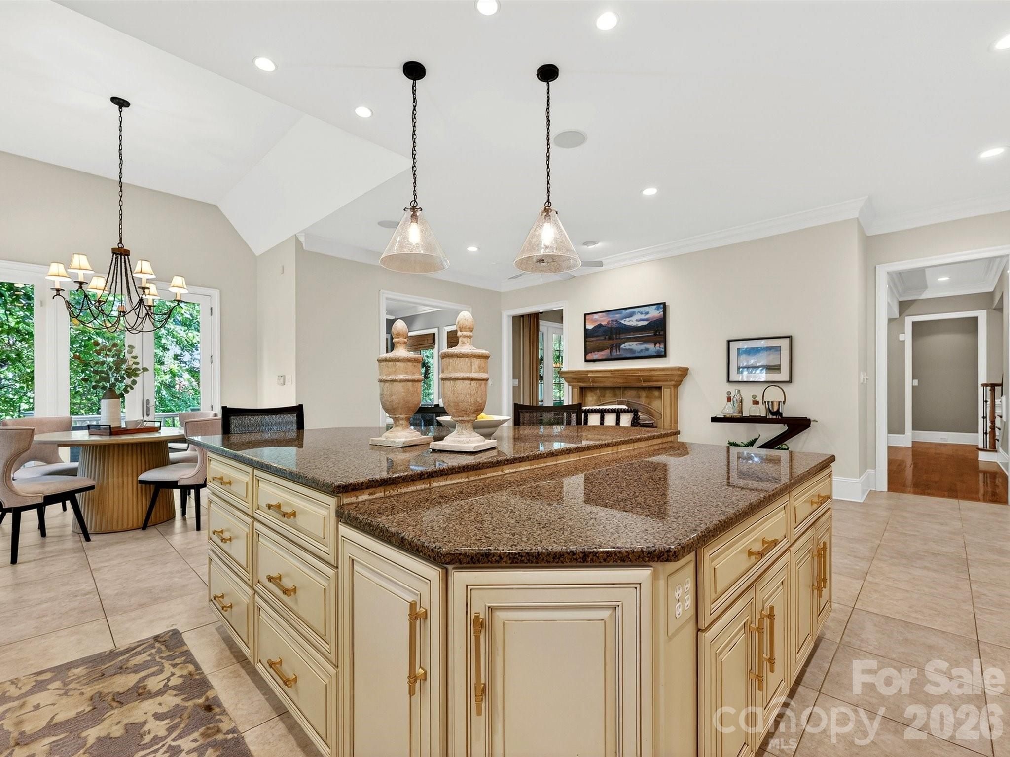 7510 Seton House Lane — Charlotte
