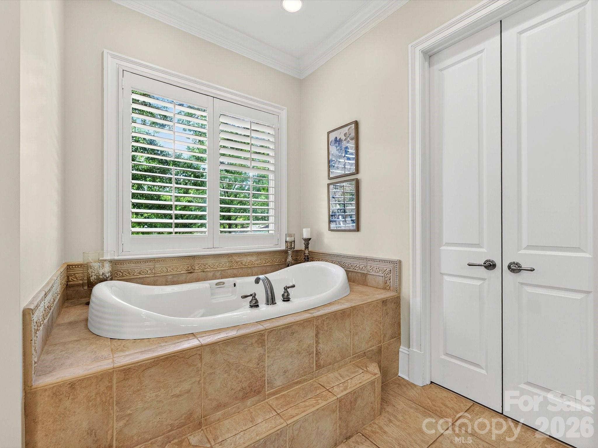 7510 Seton House Lane — Charlotte