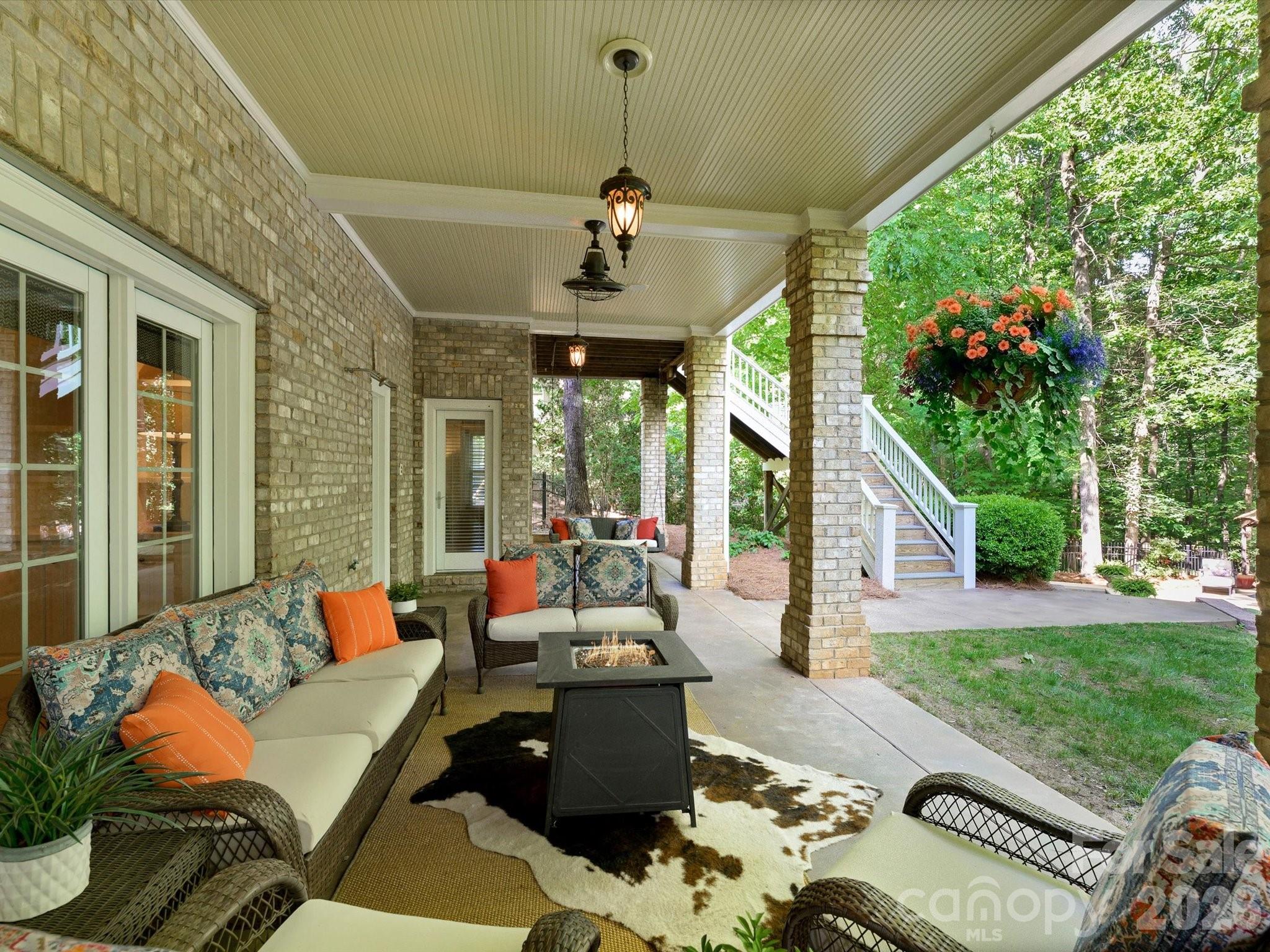 7510 Seton House Lane — Charlotte