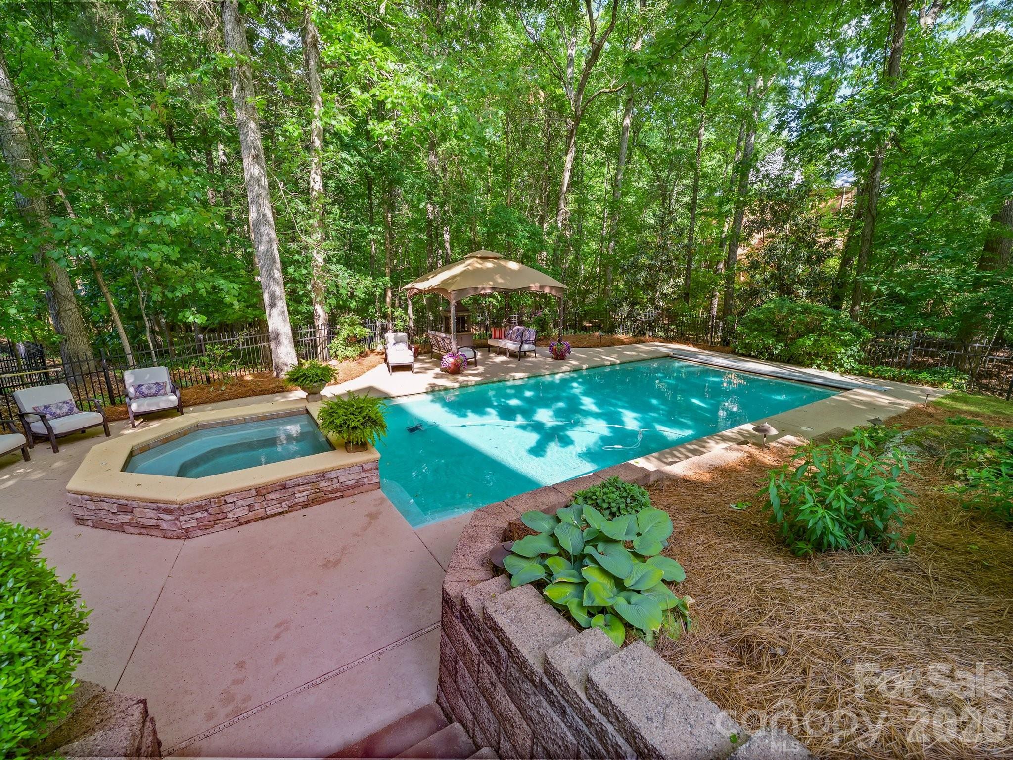 7510 Seton House Lane — Charlotte