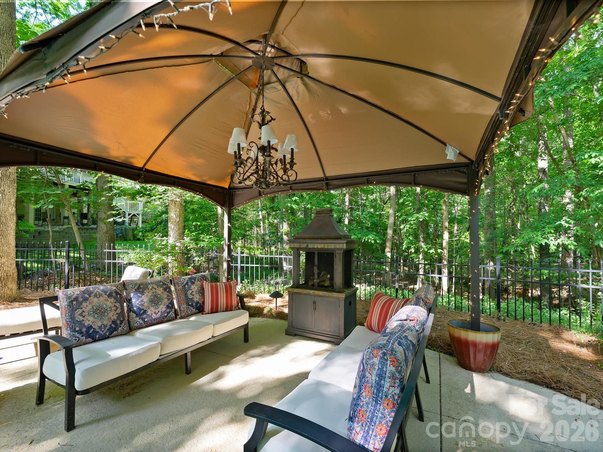 7510 Seton House Lane — Charlotte