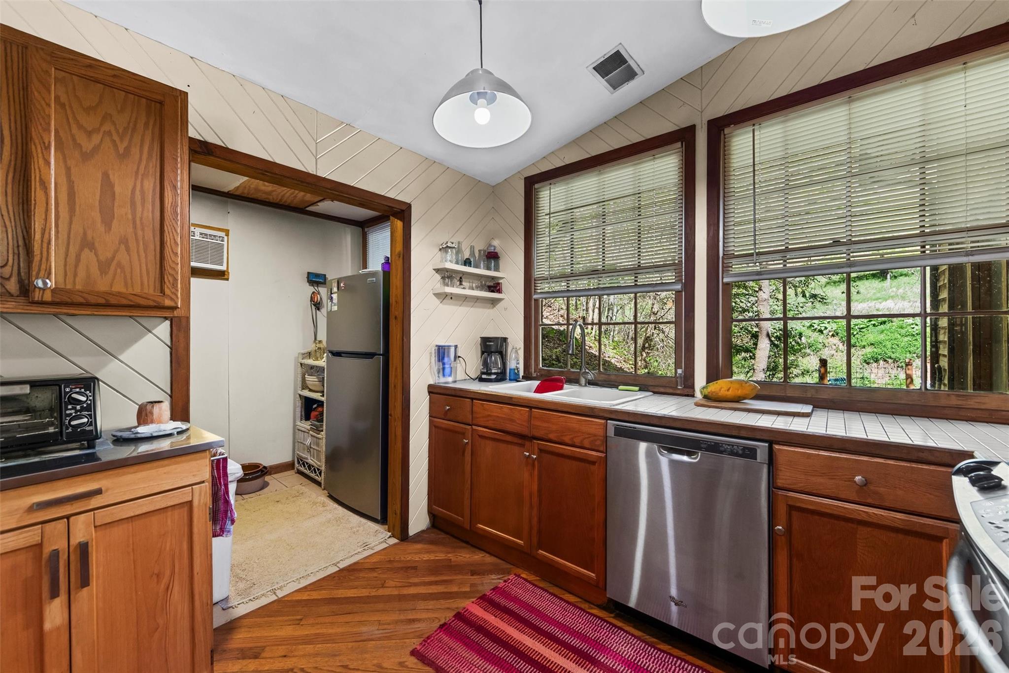1717 Howard Moore Road — Hot Springs