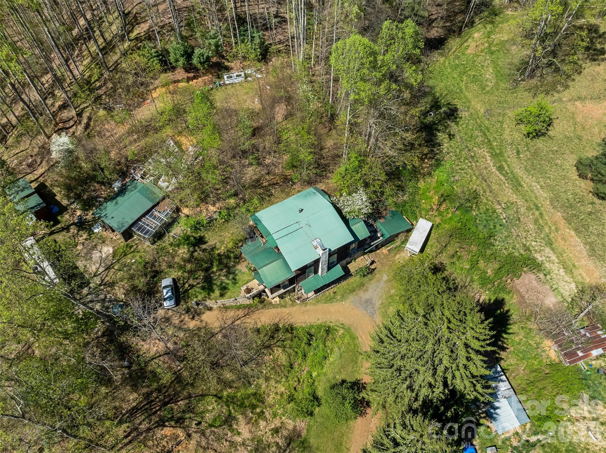 1717 Howard Moore Road — Hot Springs