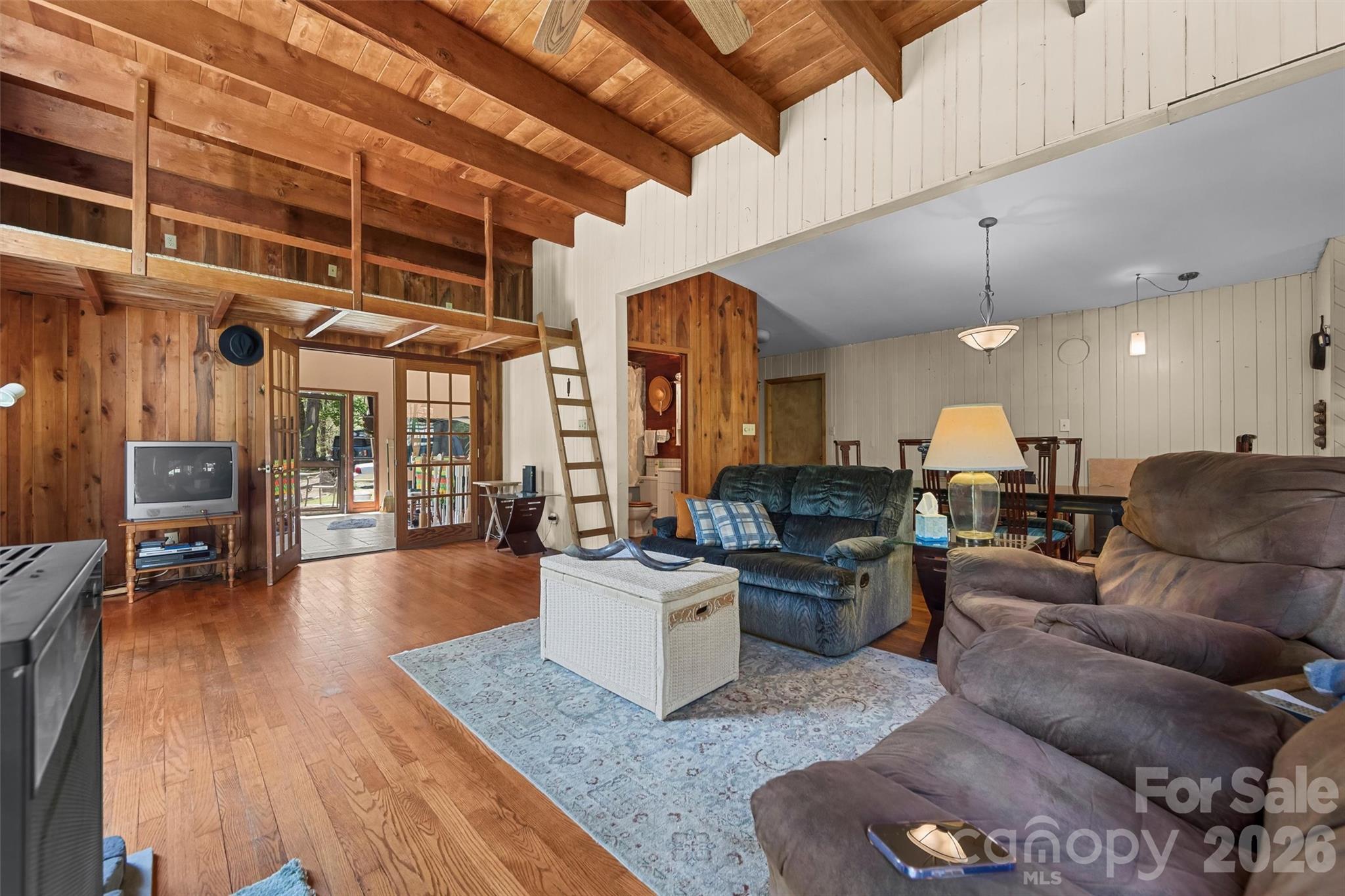 1717 Howard Moore Road — Hot Springs