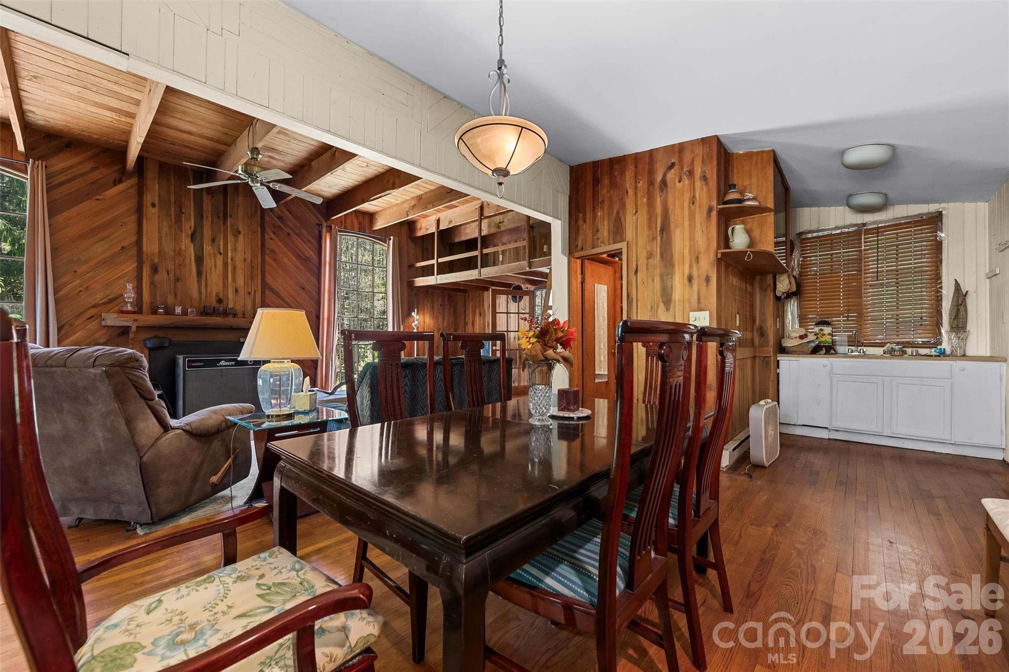1717 Howard Moore Road — Hot Springs