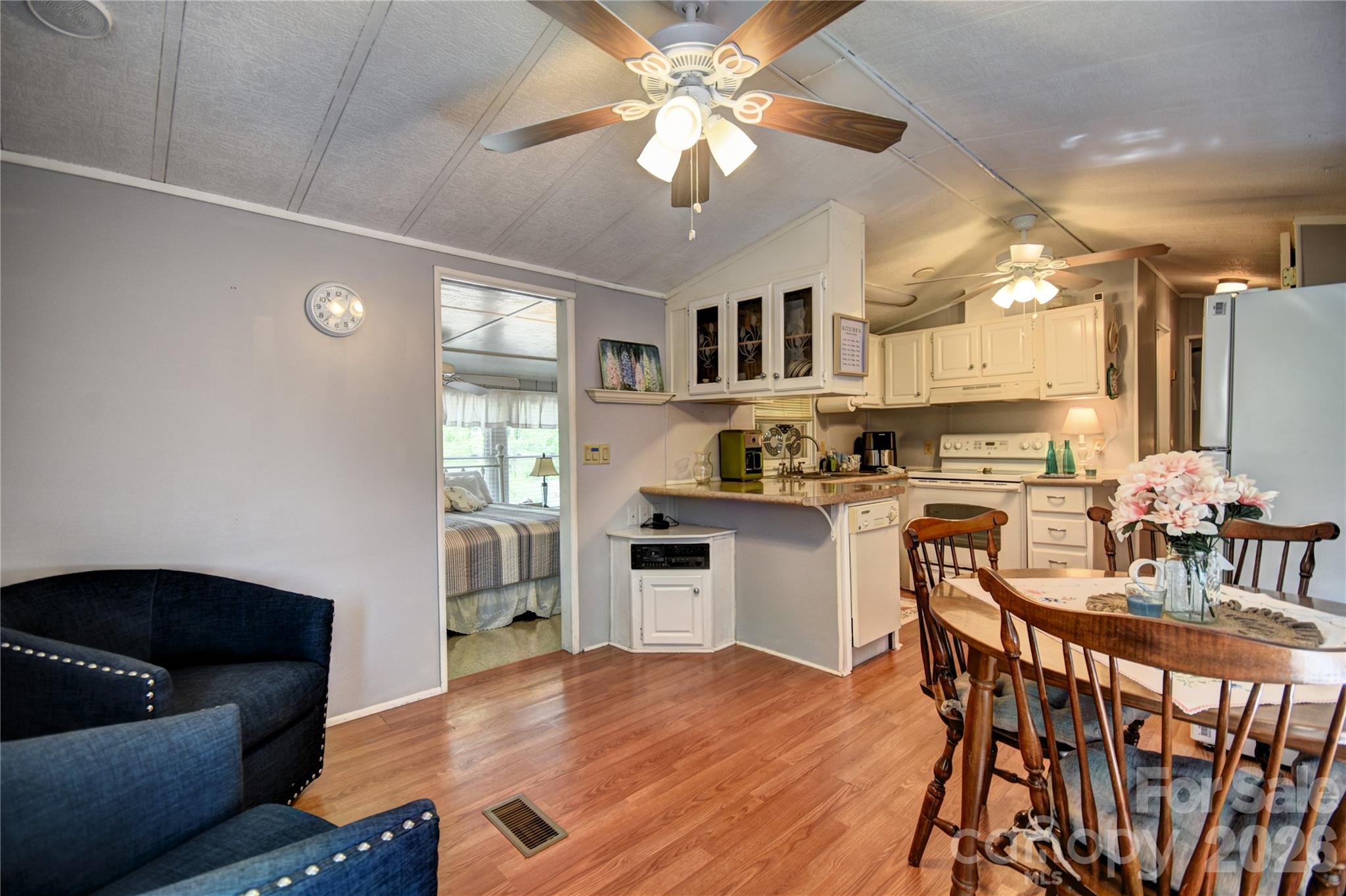 91 Mallard Loop — Waynesville