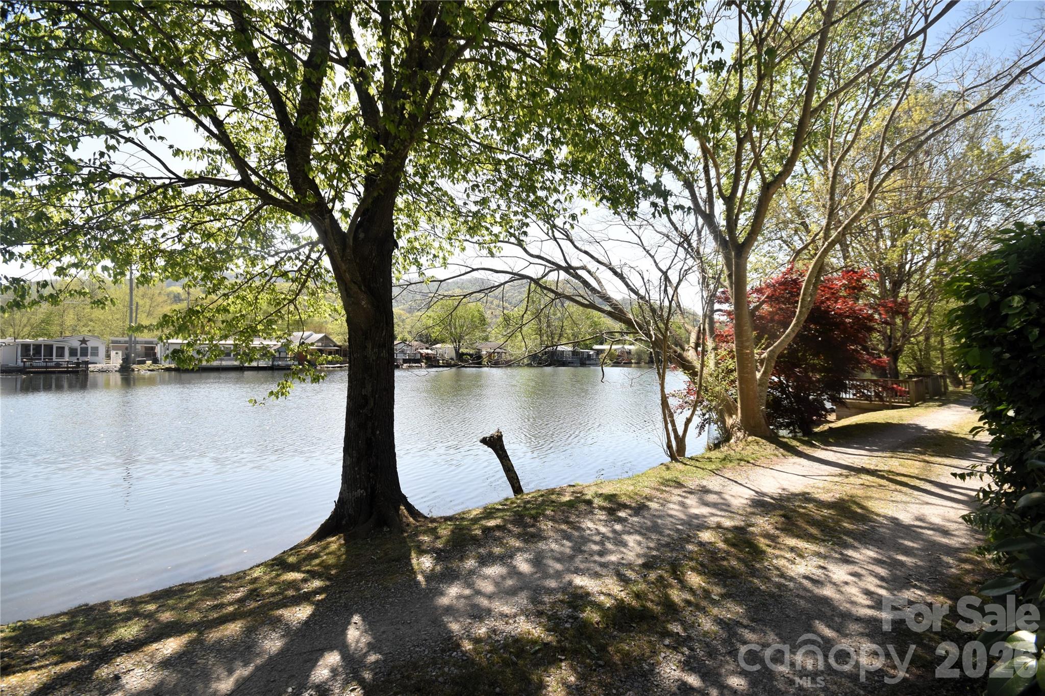 91 Mallard Loop — Waynesville