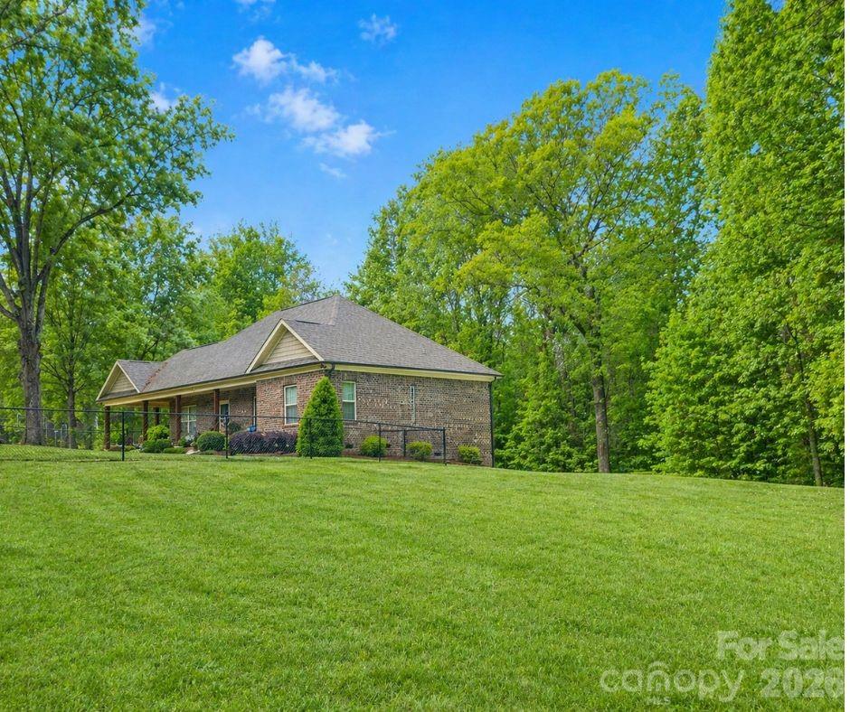 699 Sellerstown Road — Cherryville