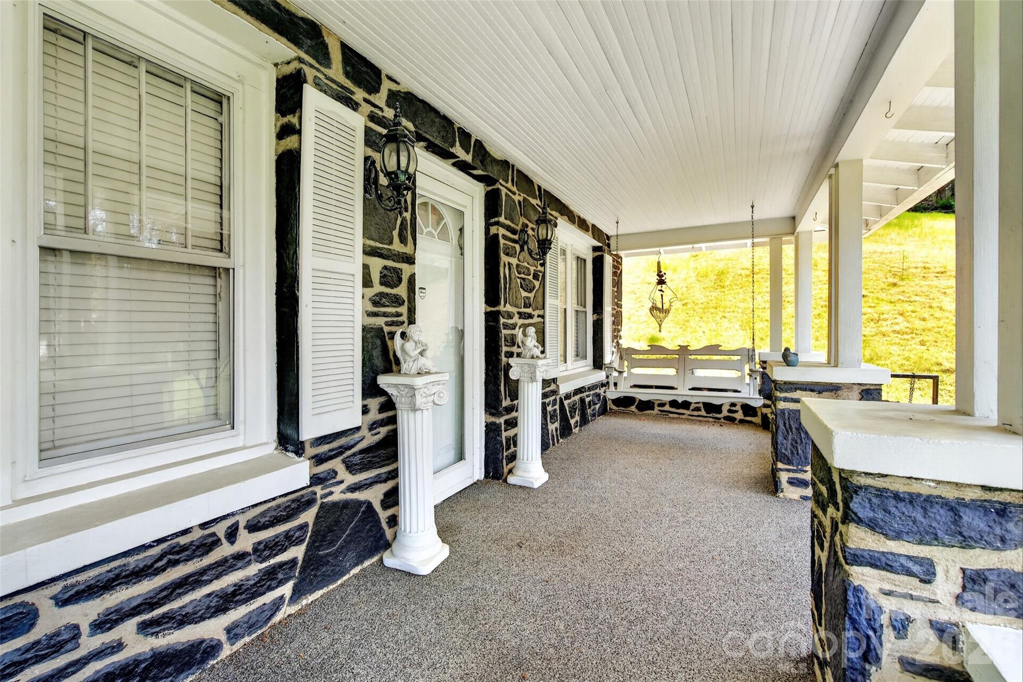 6507 S 226 Highway — Spruce Pine