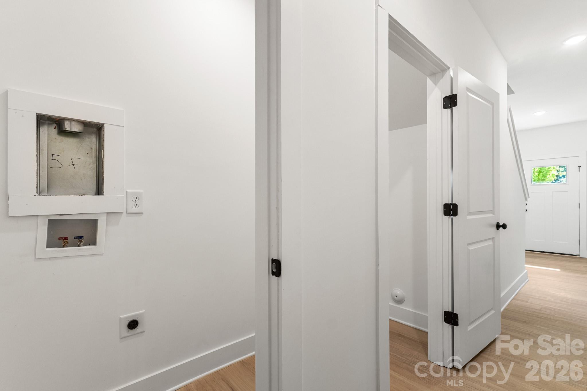 2522 Deherradora Avenue — Charlotte
