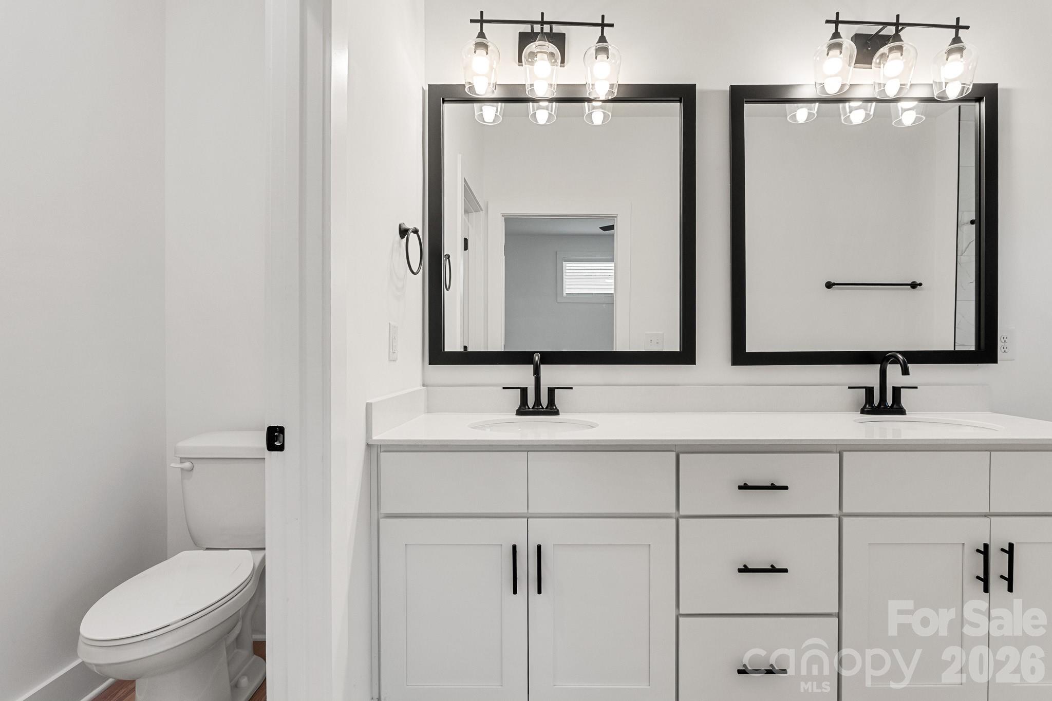 2522 Deherradora Avenue — Charlotte