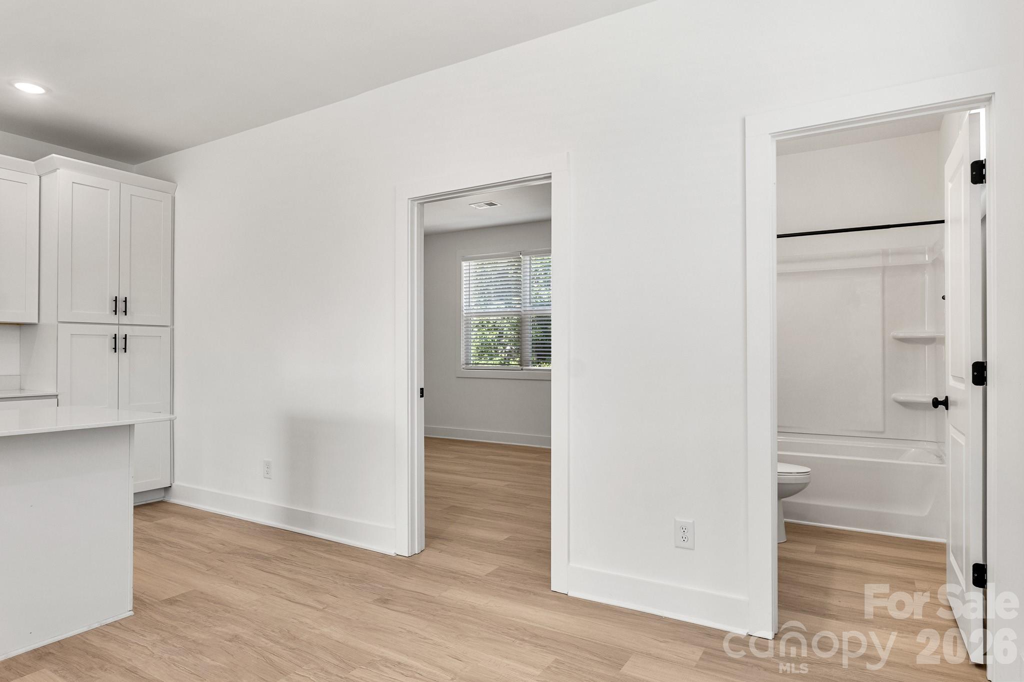 2522 Deherradora Avenue — Charlotte